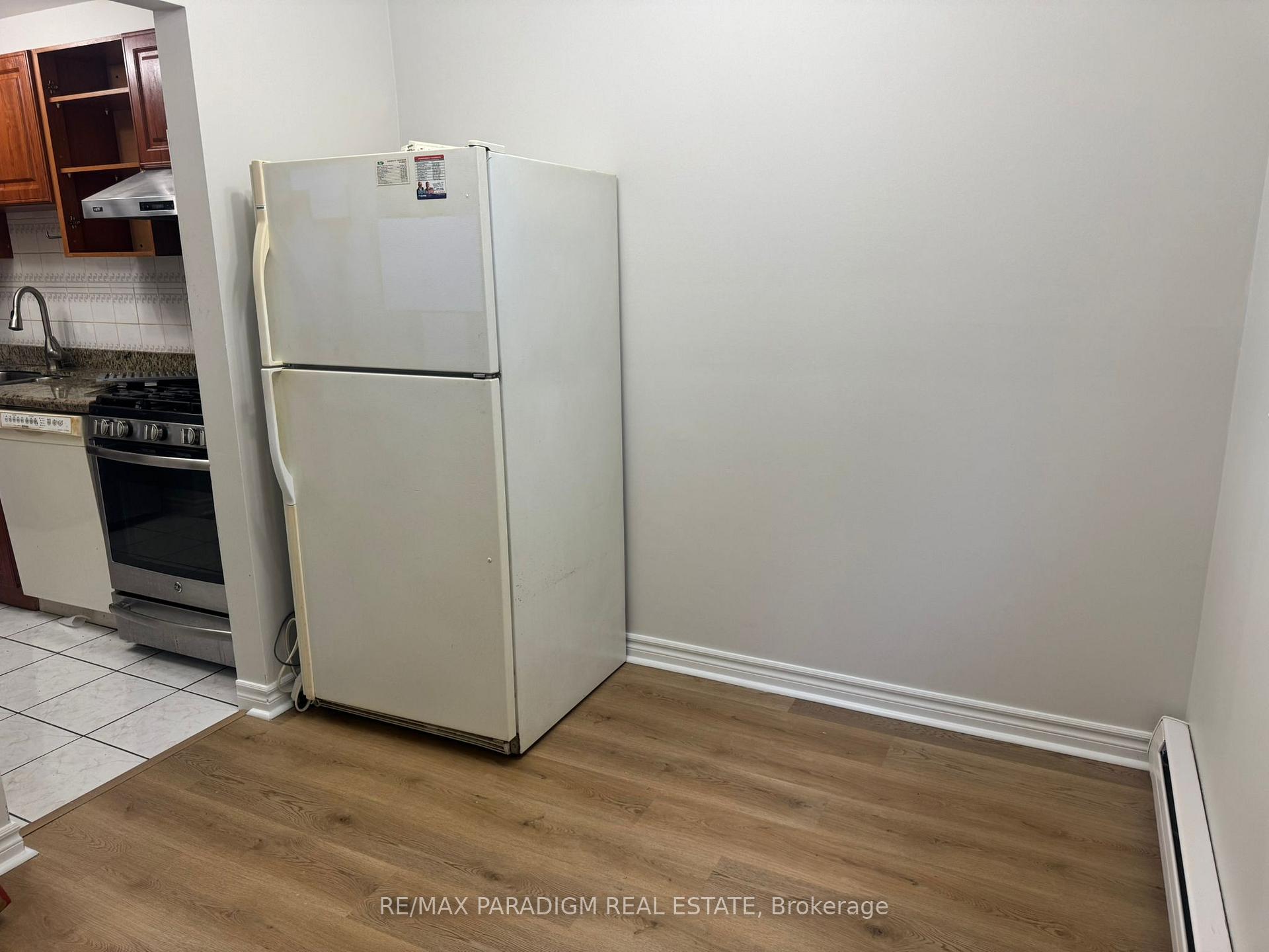 Photo 9 of Unit 401, 21 Reith Way, Markham, Aileen-Willowbrook — HOMEH