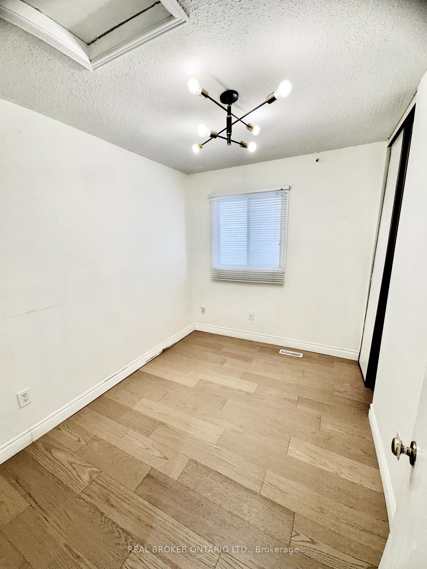 Photo 13 of Unit Main, 53 Blackburn Crescent, Ajax, Central — HOMEH