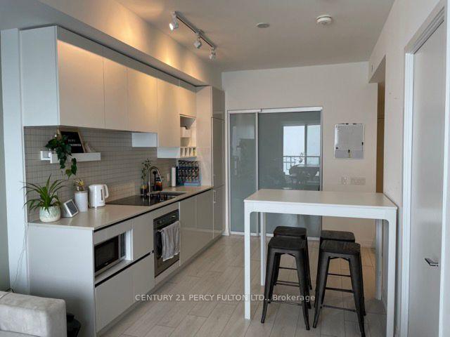 Photo 14 of Unit 6015, 950 Portage Parkway, Vaughan, Vaughan Corporate Centre — HOMEH