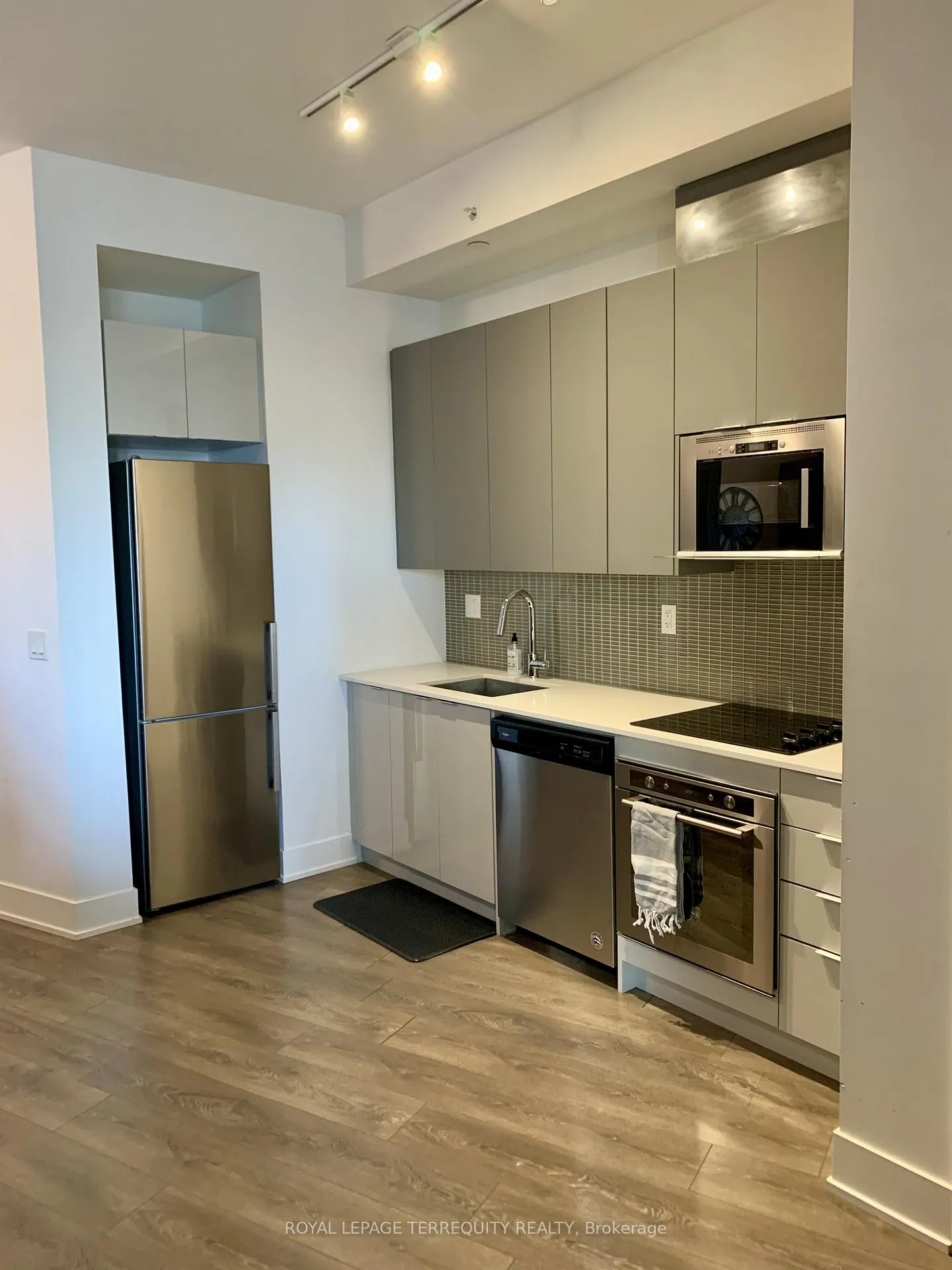 Photo 6 of Unit 507E, 2908 Highway 7 Road, Vaughan, Concord — HOMEH