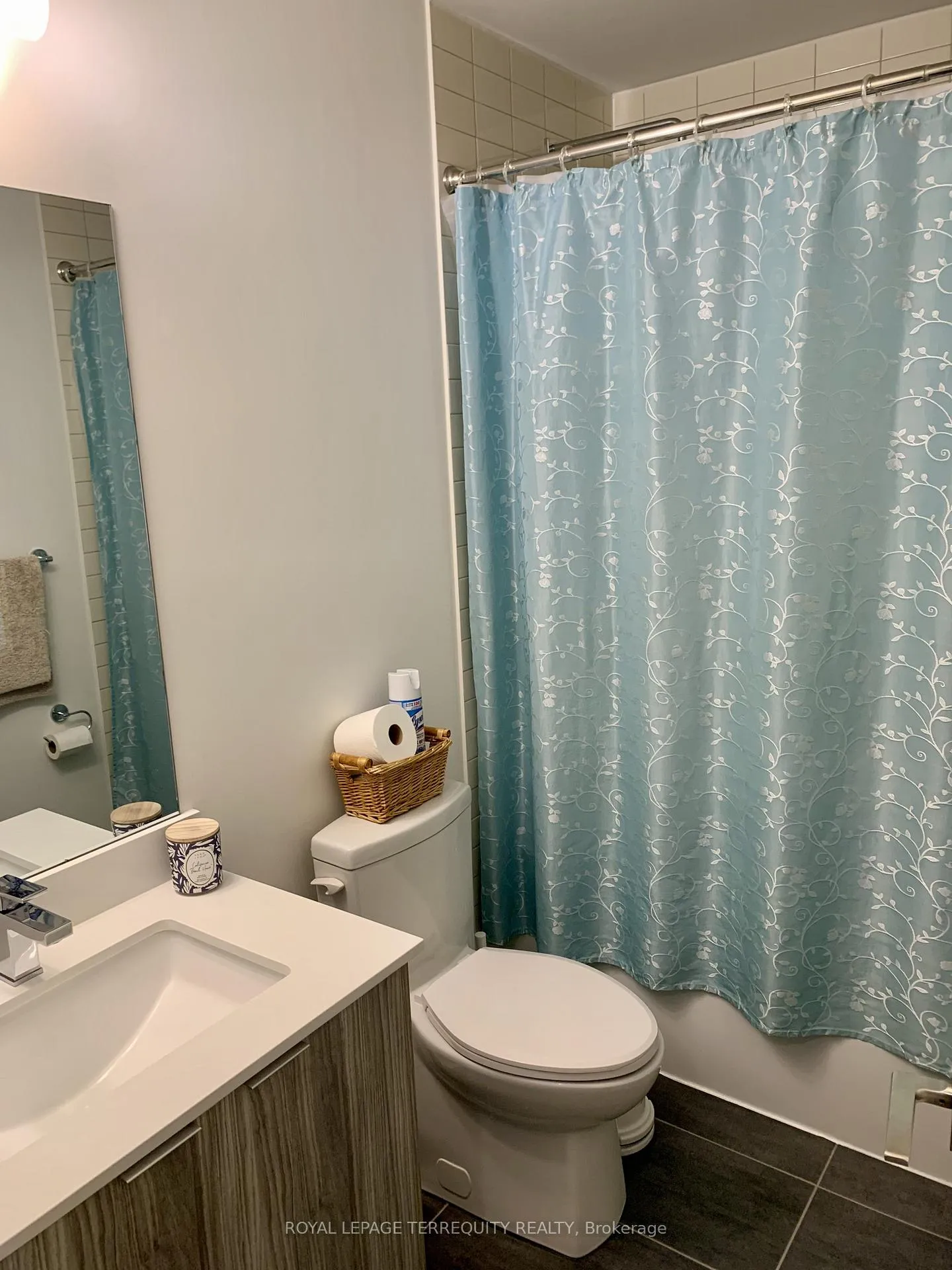 Photo 9 of Unit 507E, 2908 Highway 7 Road, Vaughan, Concord — HOMEH