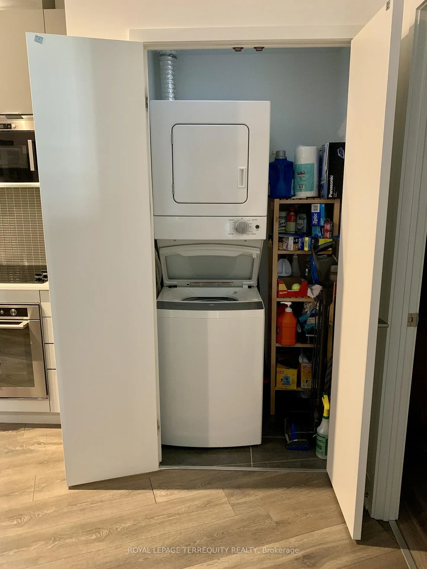 Photo 14 of Unit 507E, 2908 Highway 7 Road, Vaughan, Concord — HOMEH
