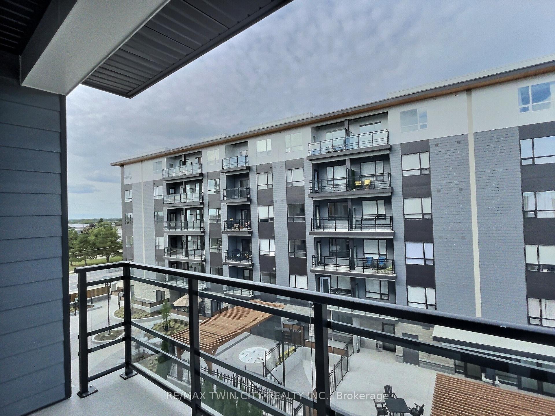 Photo 13 of Unit 402, 243 Northfield Drive, Waterloo, Colonial Acres — HOMEH
