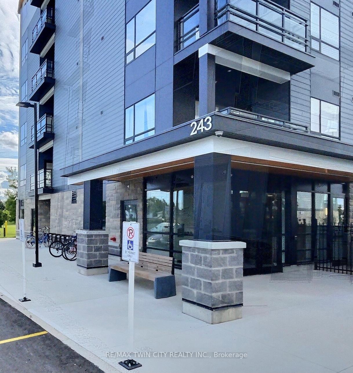 Photo 2 of Unit 402, 243 Northfield Drive, Waterloo, Colonial Acres — HOMEH