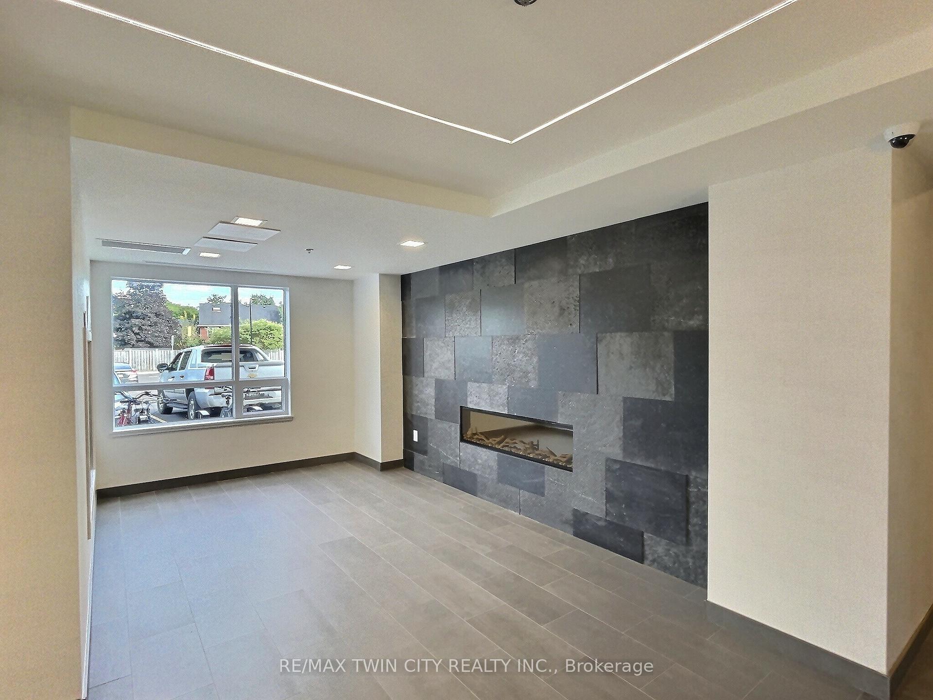Photo 20 of Unit 402, 243 Northfield Drive, Waterloo, Colonial Acres — HOMEH