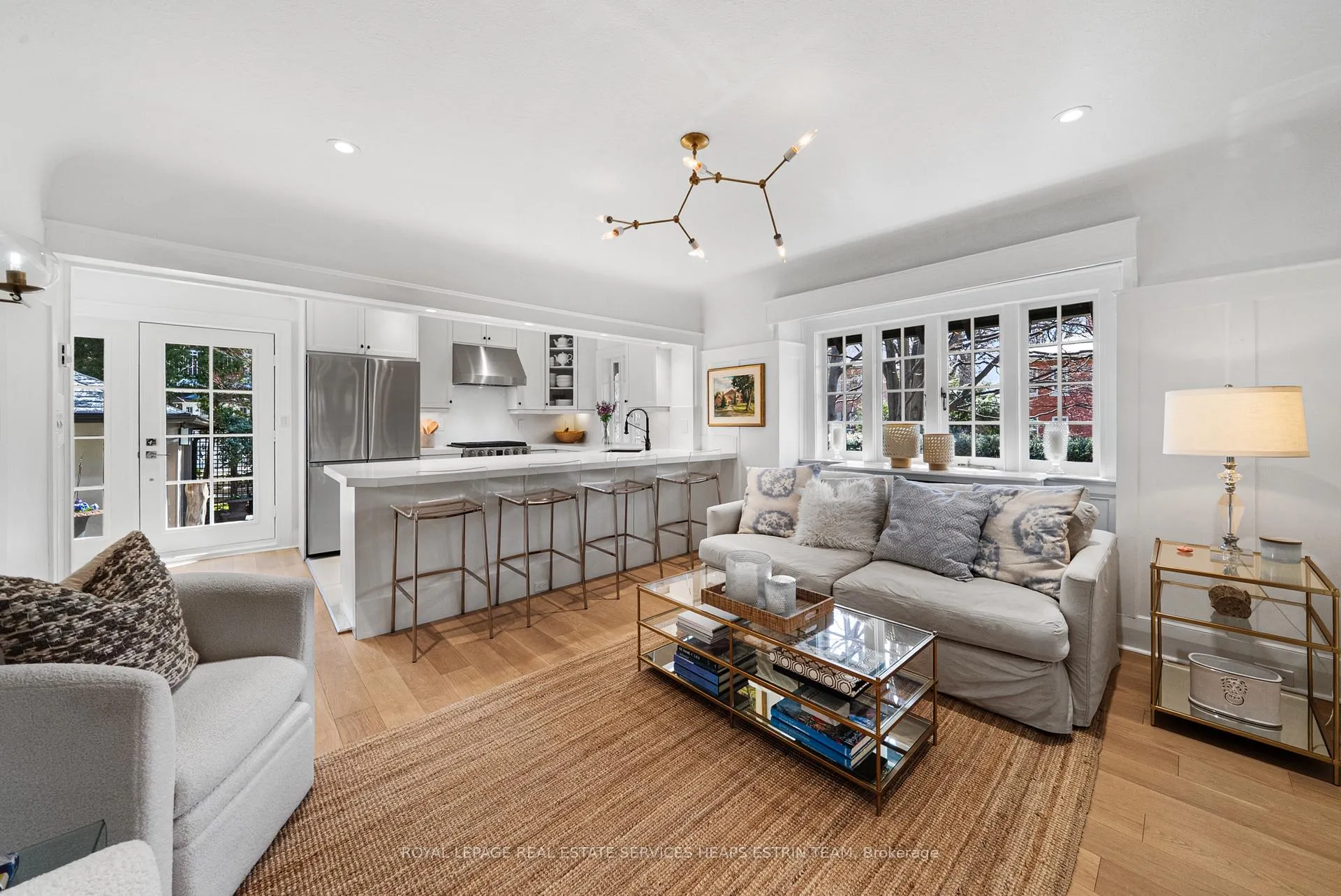 Photo 14 of 112 Douglas Drive, Toronto, Rosedale-Moore Park — HOMEH
