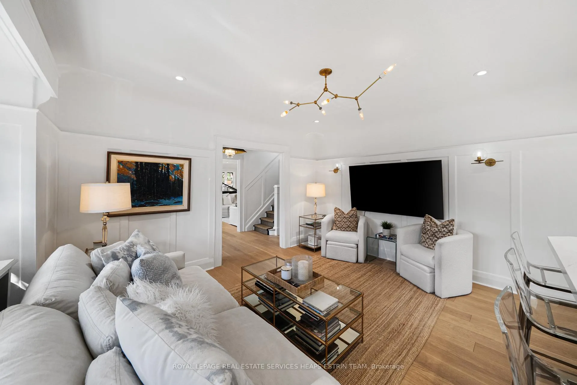 Photo 15 of 112 Douglas Drive, Toronto, Rosedale-Moore Park — HOMEH