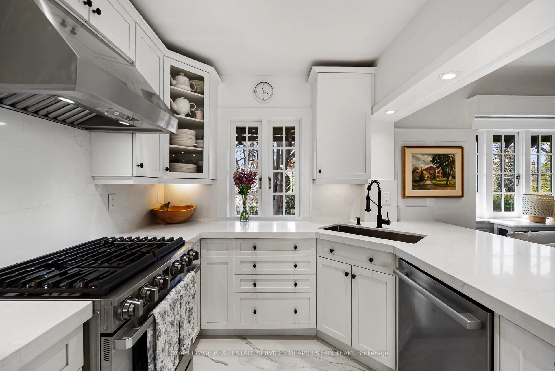 Photo 18 of 112 Douglas Drive, Toronto, Rosedale-Moore Park — HOMEH