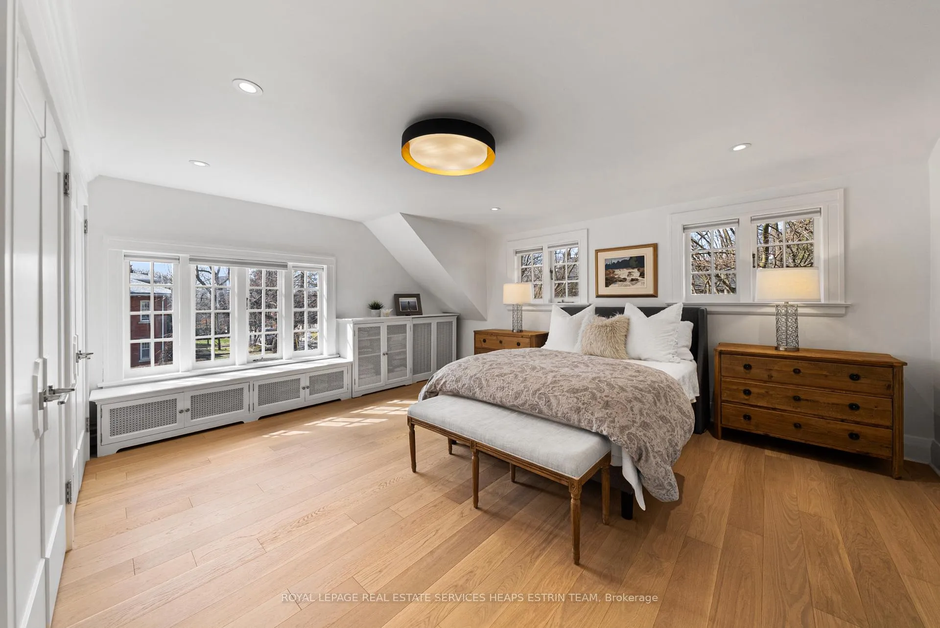 Photo 22 of 112 Douglas Drive, Toronto, Rosedale-Moore Park — HOMEH