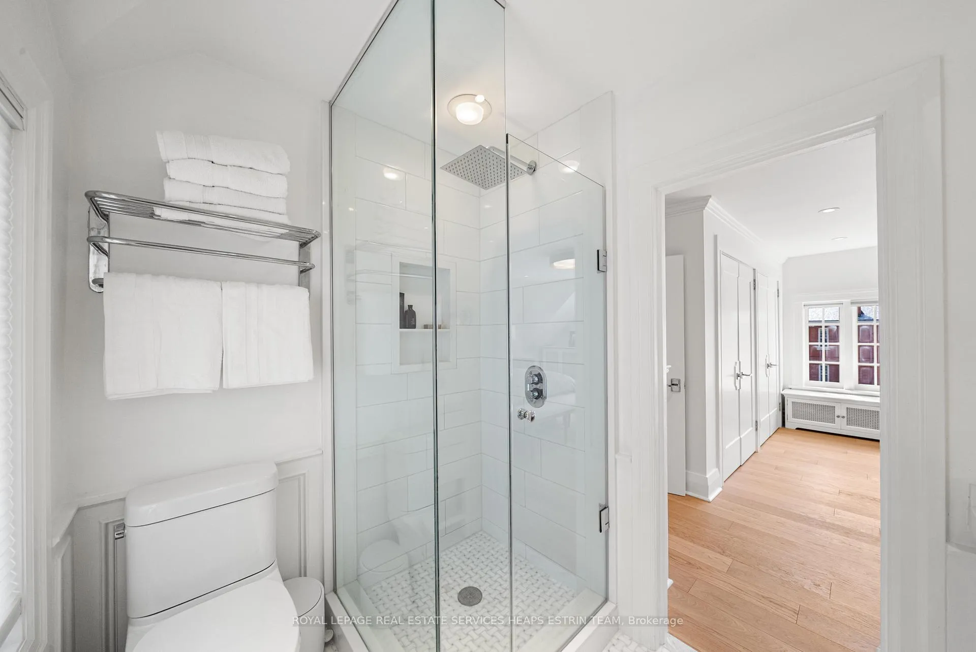 Photo 26 of 112 Douglas Drive, Toronto, Rosedale-Moore Park — HOMEH