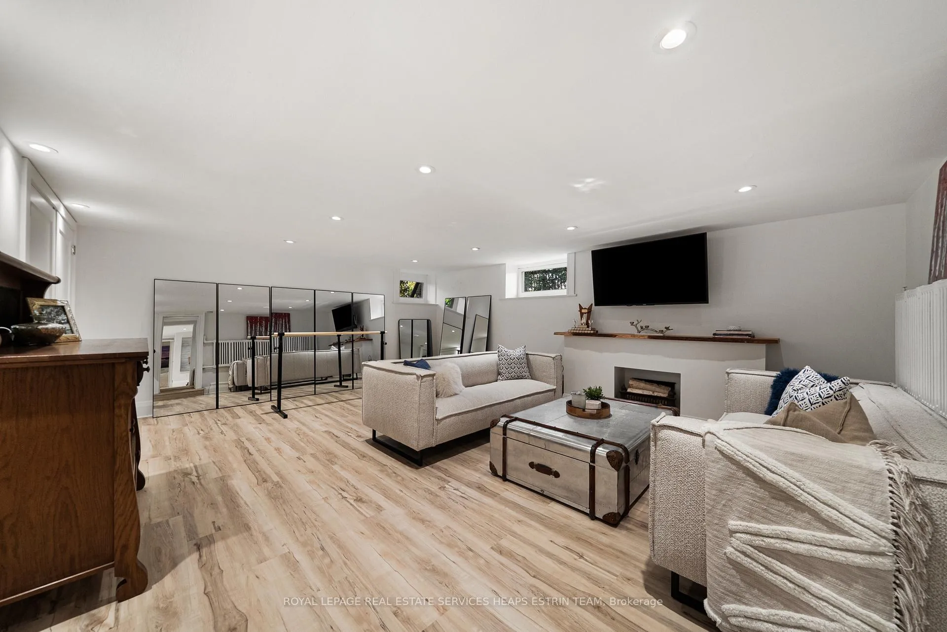 Photo 32 of 112 Douglas Drive, Toronto, Rosedale-Moore Park — HOMEH