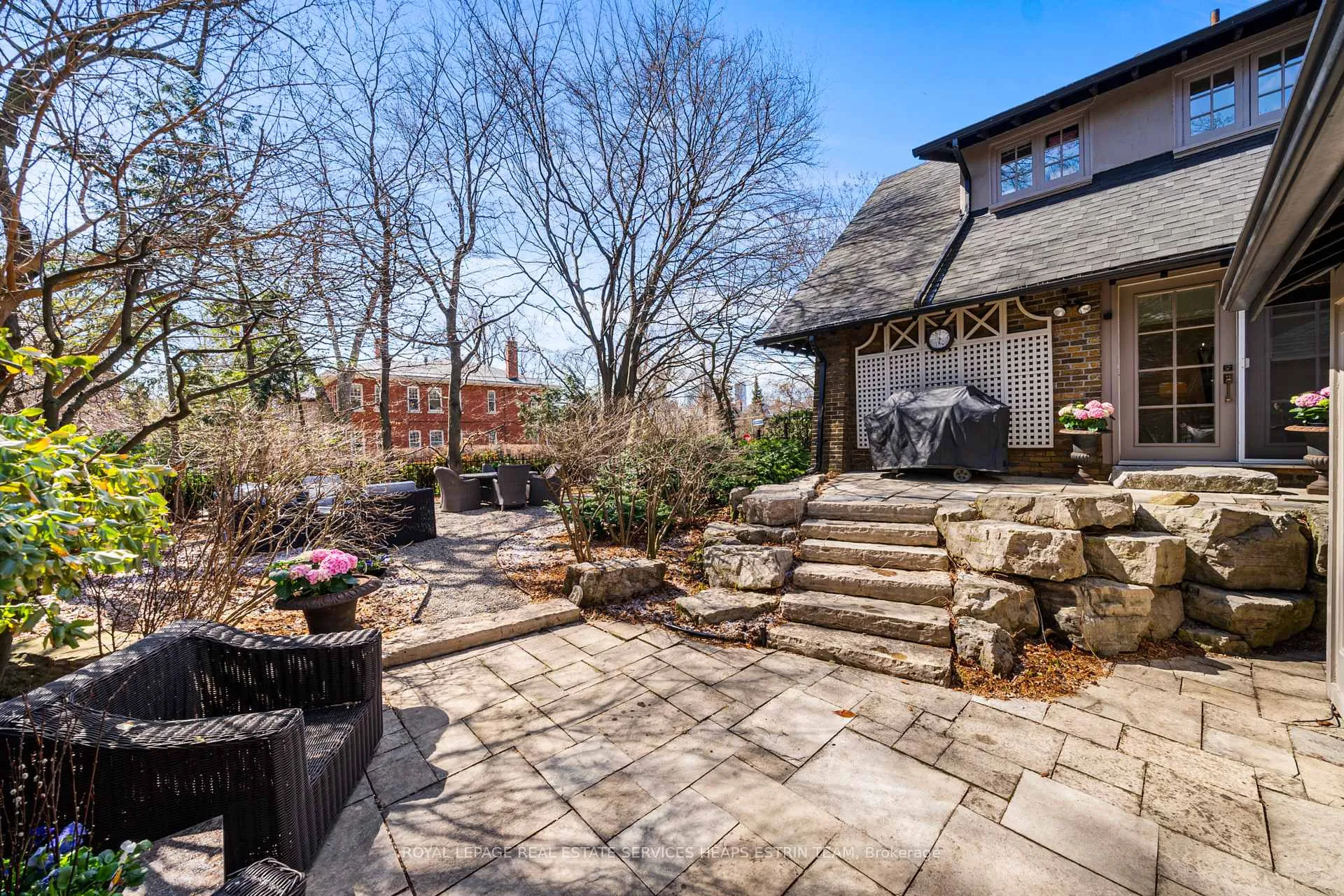 Photo 40 of 112 Douglas Drive, Toronto, Rosedale-Moore Park — HOMEH