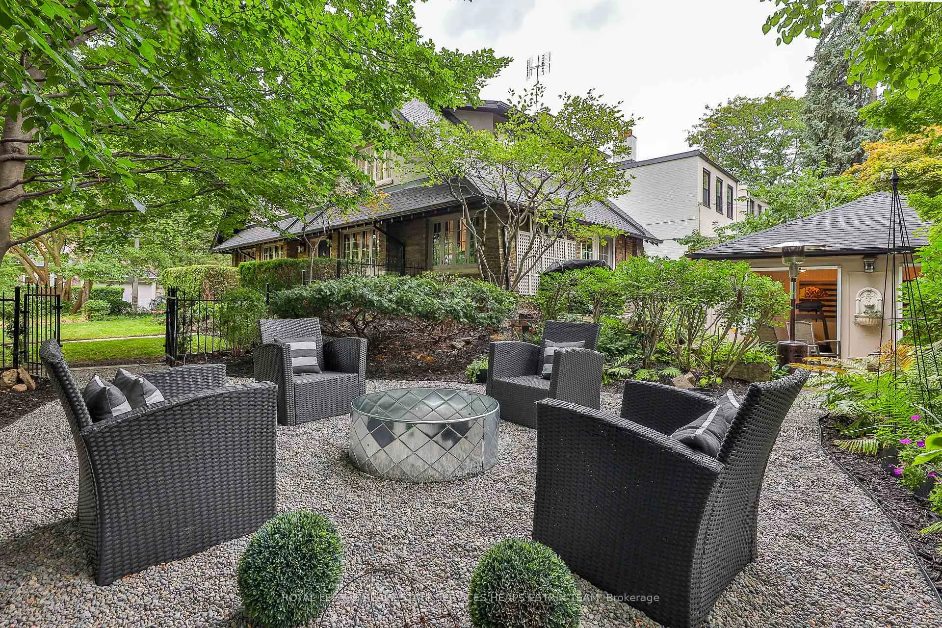 Photo 43 of 112 Douglas Drive, Toronto, Rosedale-Moore Park — HOMEH