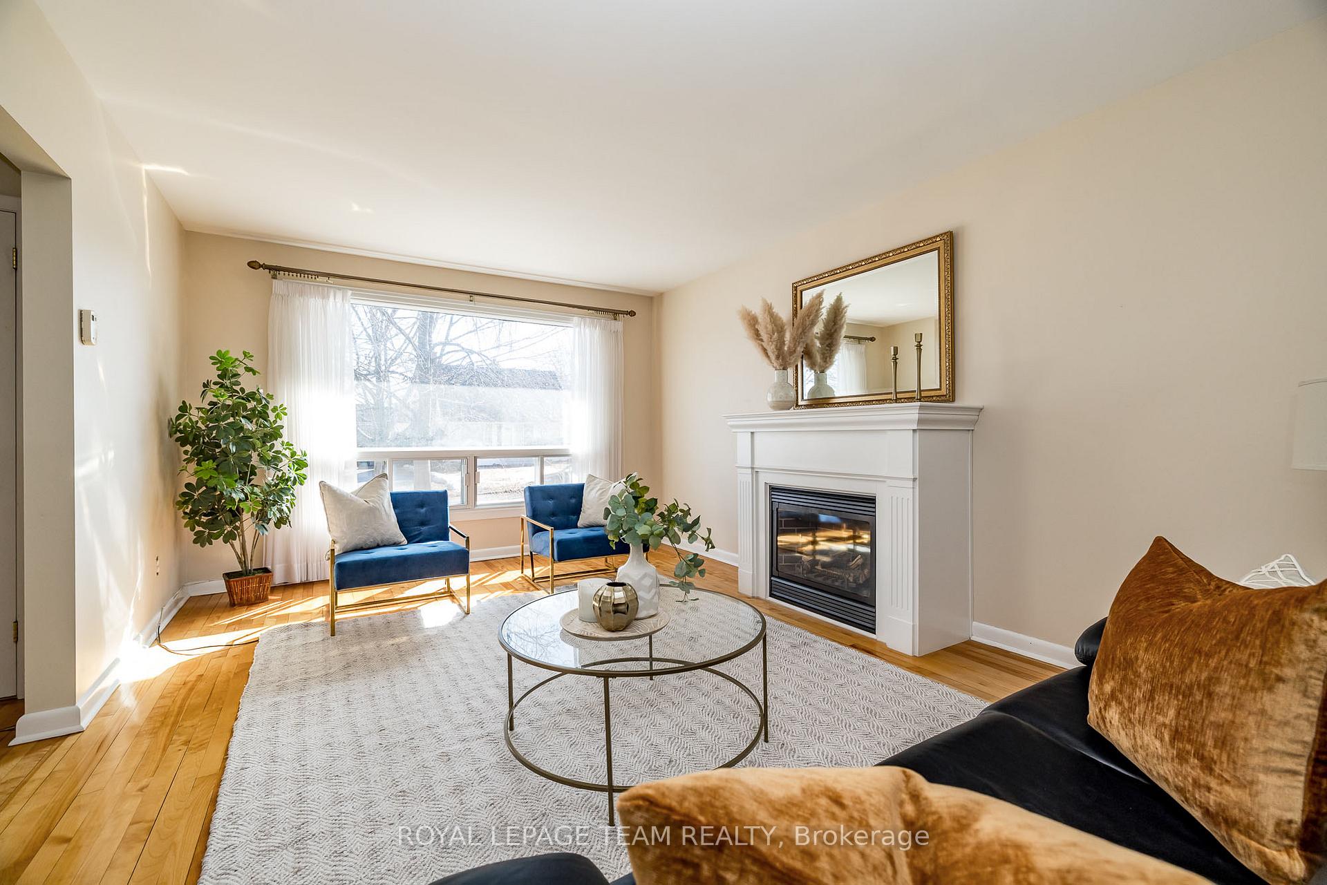 Photo 5 of 2038 Vincent Street, Ottawa, Elmvale Acres — HOMEH