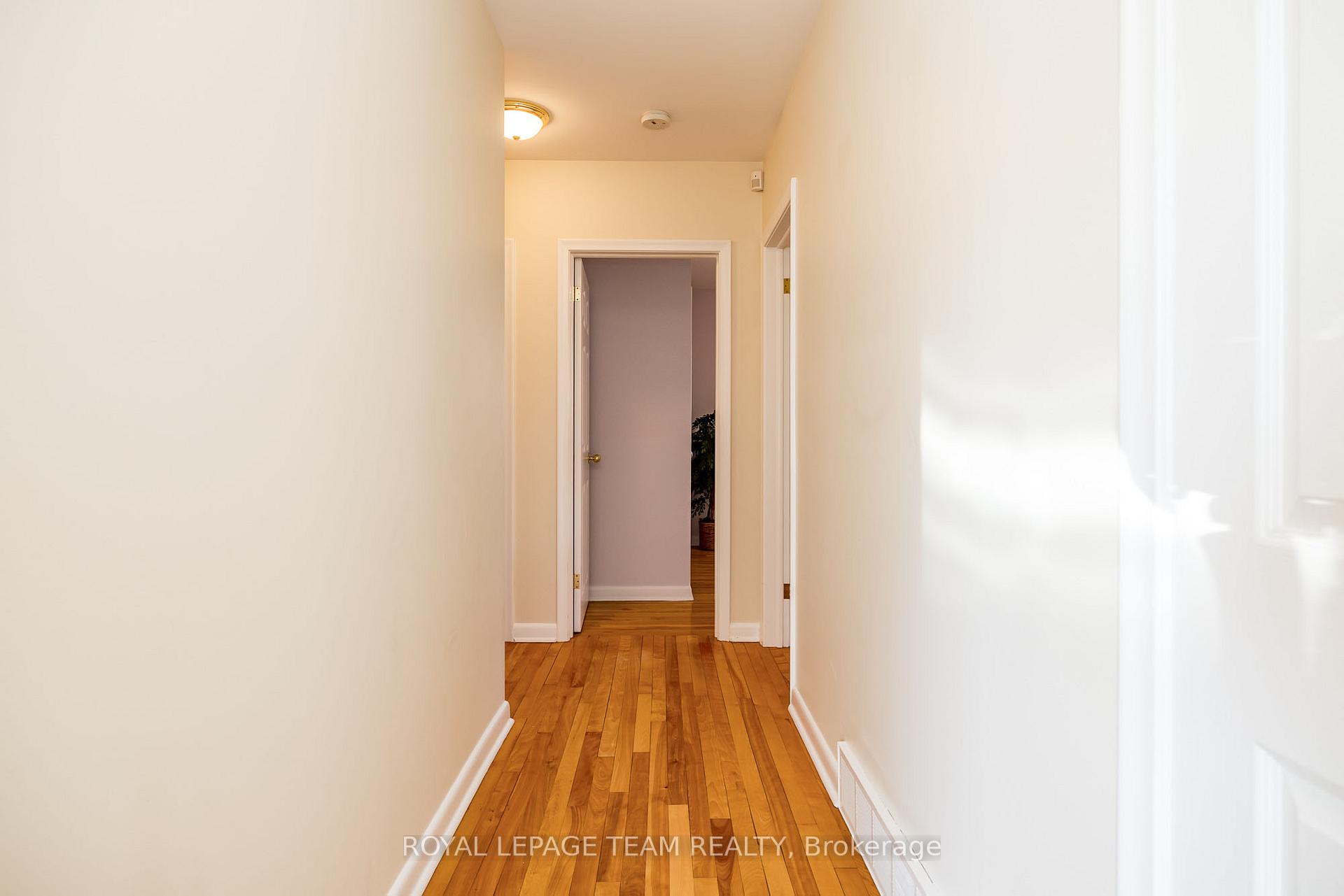 Photo 22 of 2038 Vincent Street, Ottawa, Elmvale Acres — HOMEH