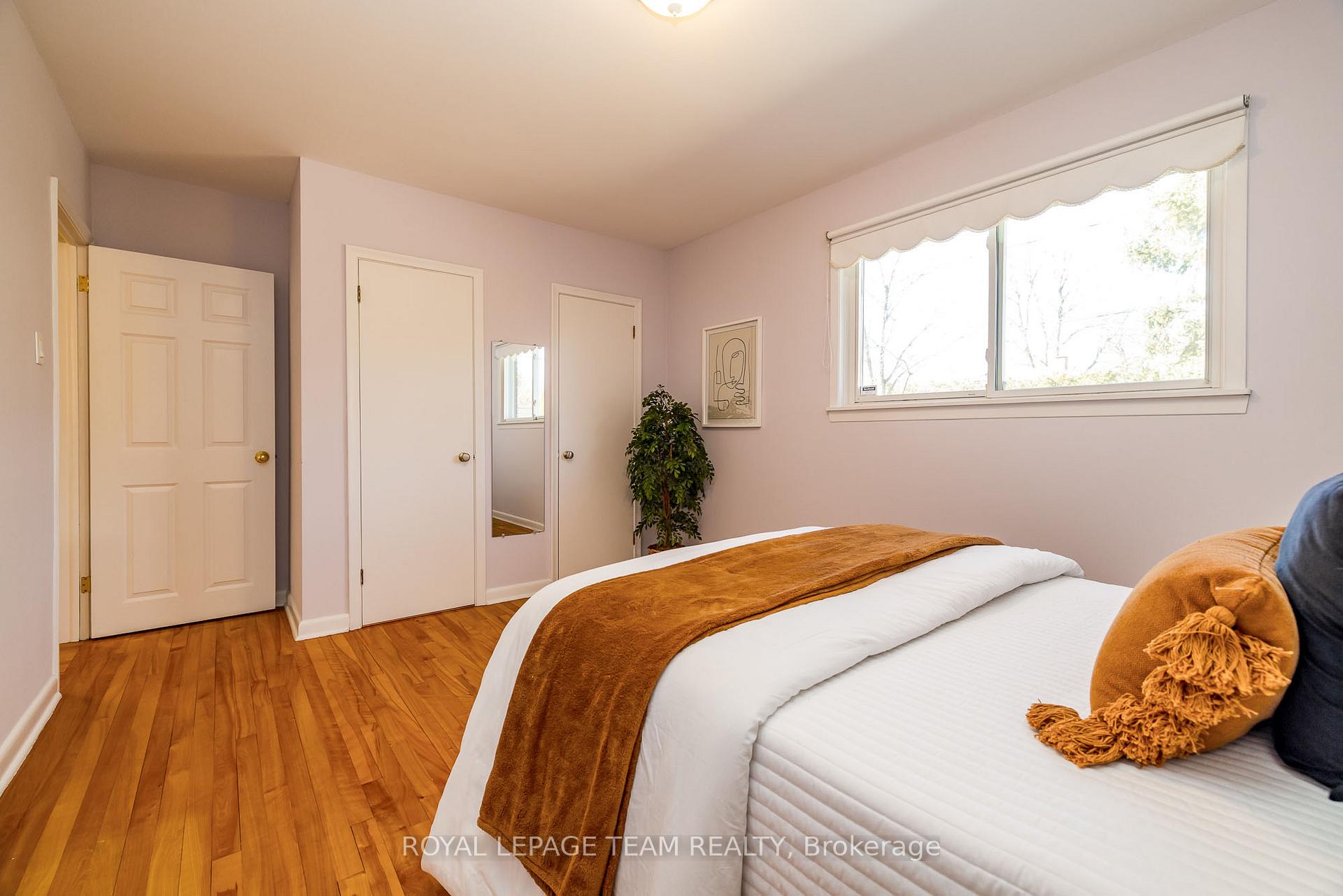 Photo 24 of 2038 Vincent Street, Ottawa, Elmvale Acres — HOMEH