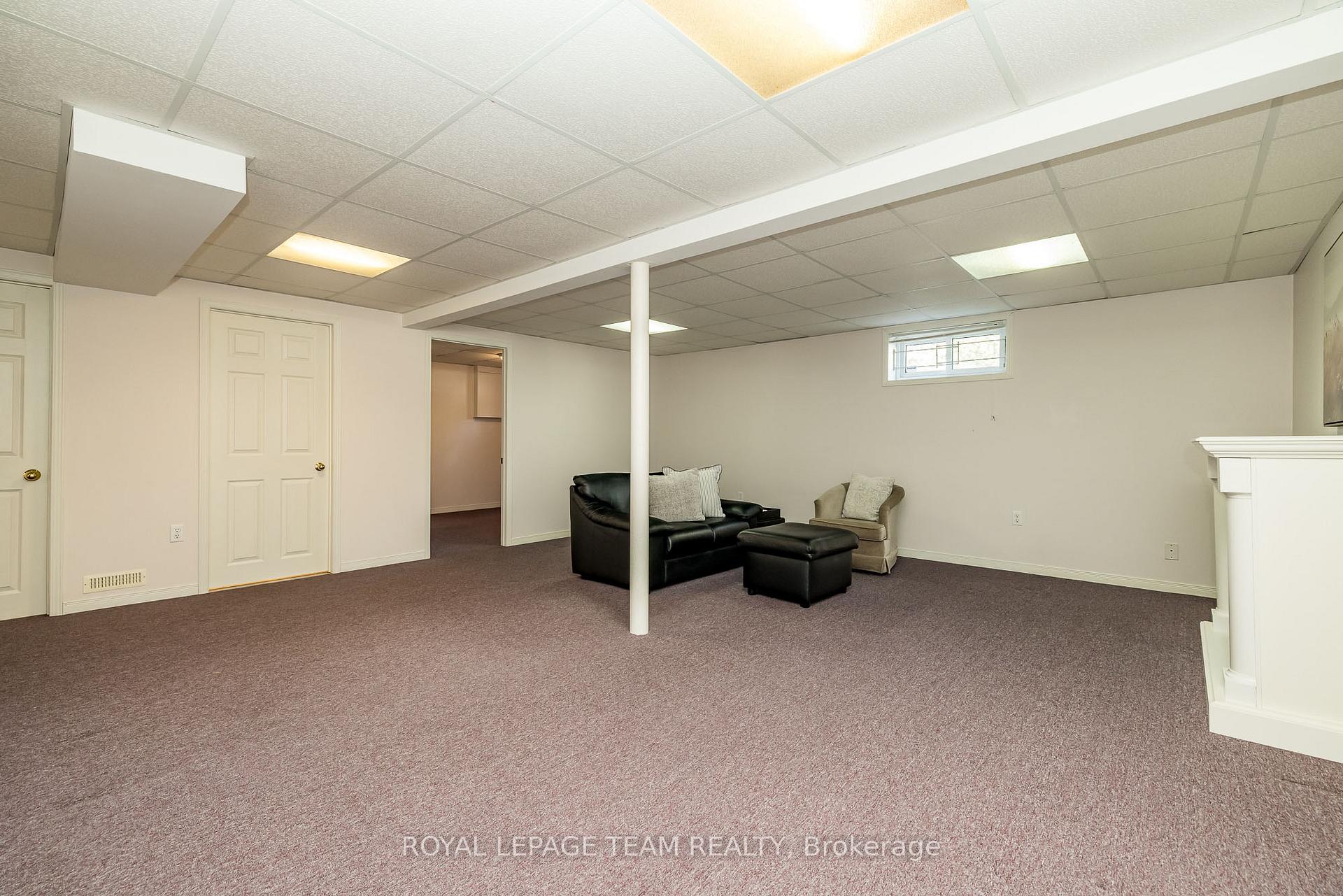 Photo 30 of 2038 Vincent Street, Ottawa, Elmvale Acres — HOMEH