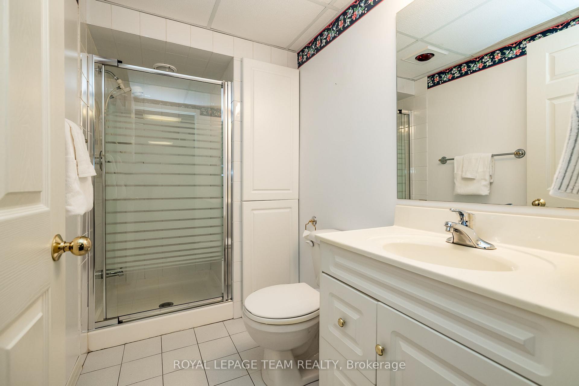Photo 38 of 2038 Vincent Street, Ottawa, Elmvale Acres — HOMEH