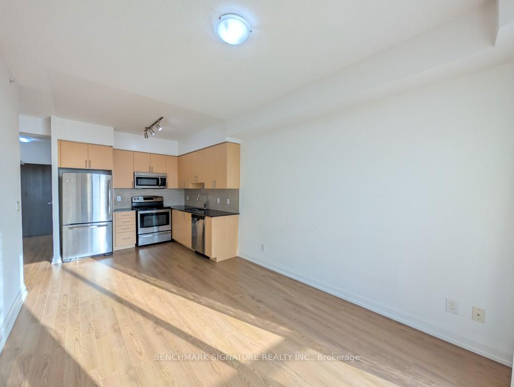 Photo 10 of Unit 616, 7171 Yonge Street, Markham, Thornhill — HOMEH