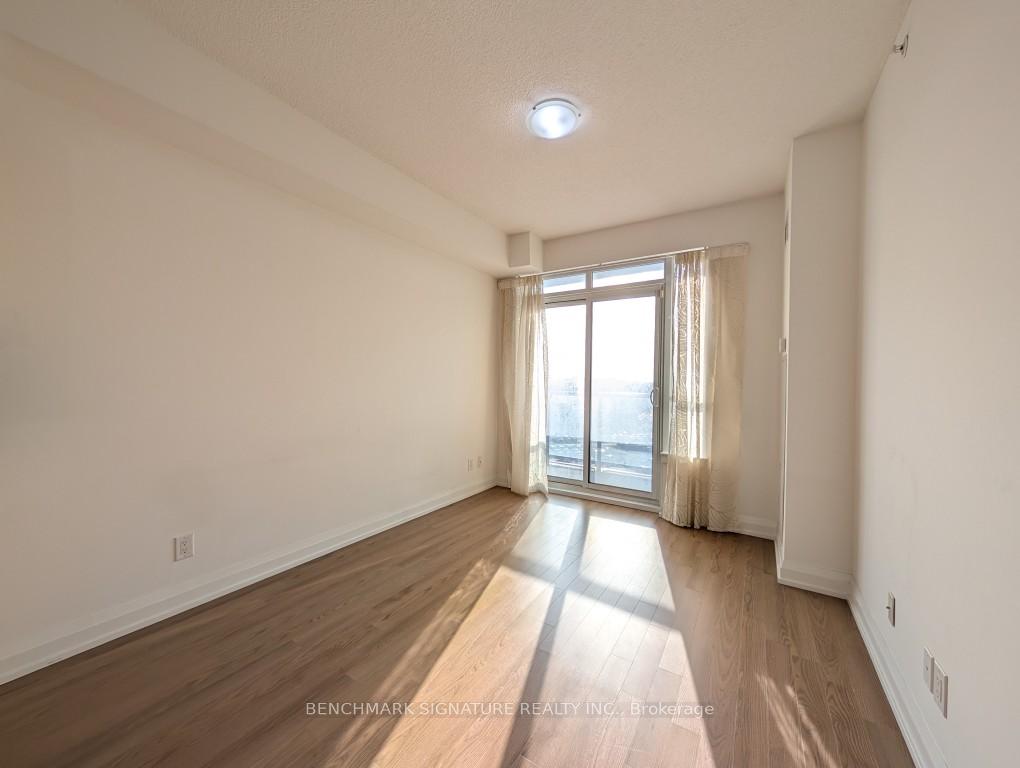 Photo 11 of Unit 616, 7171 Yonge Street, Markham, Thornhill — HOMEH