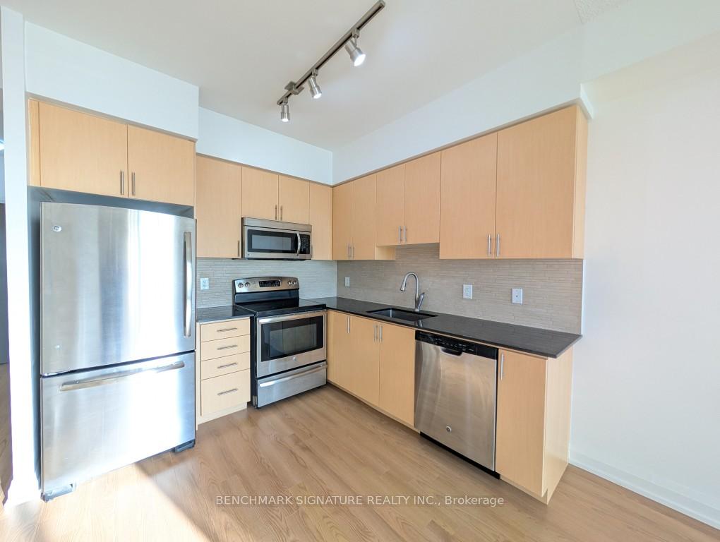 Photo 12 of Unit 616, 7171 Yonge Street, Markham, Thornhill — HOMEH