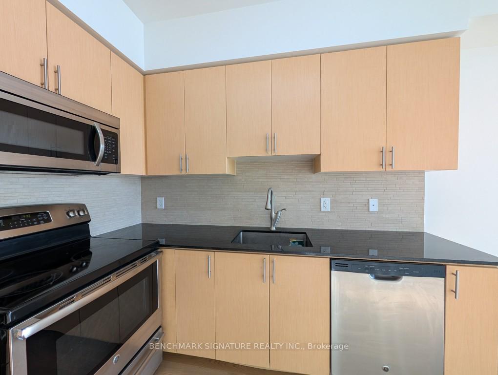 Photo 14 of Unit 616, 7171 Yonge Street, Markham, Thornhill — HOMEH