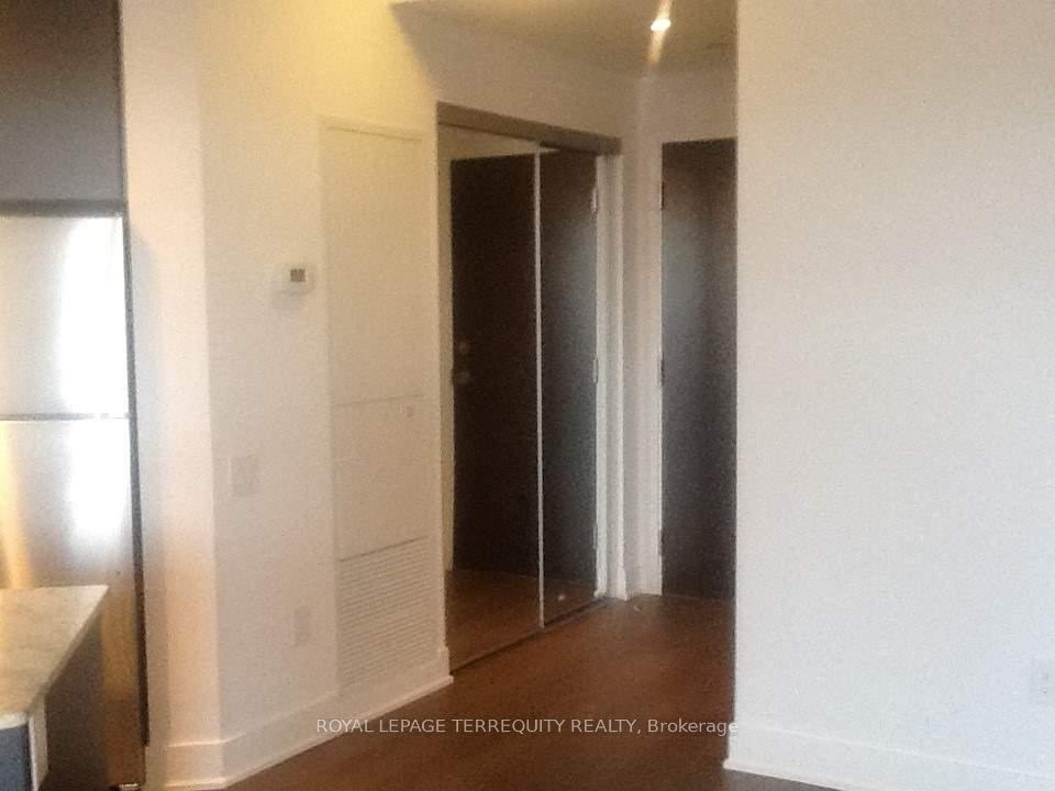 Photo 5 of Unit 505, 7608 Yonge Street, Vaughan, Crestwood-Springfarm-Yorkhill — HOMEH