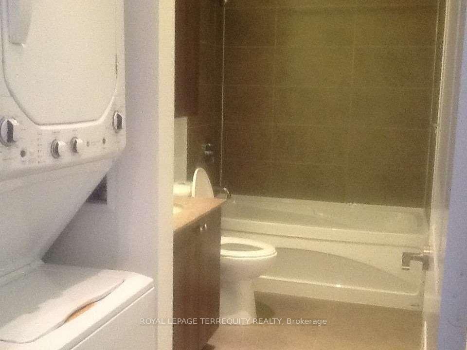 Photo 9 of Unit 505, 7608 Yonge Street, Vaughan, Crestwood-Springfarm-Yorkhill — HOMEH
