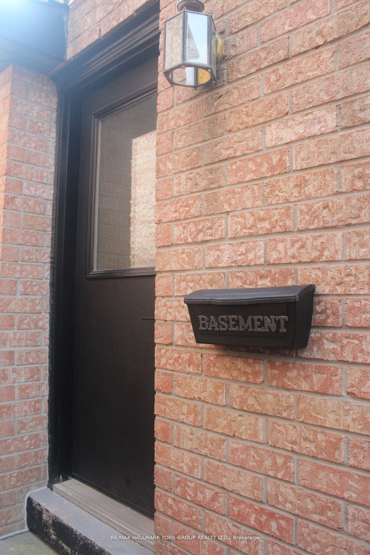 Photo 7 of Unit Bmst, 69 Moorcrest Drive, Aurora, Aurora Village — HOMEH