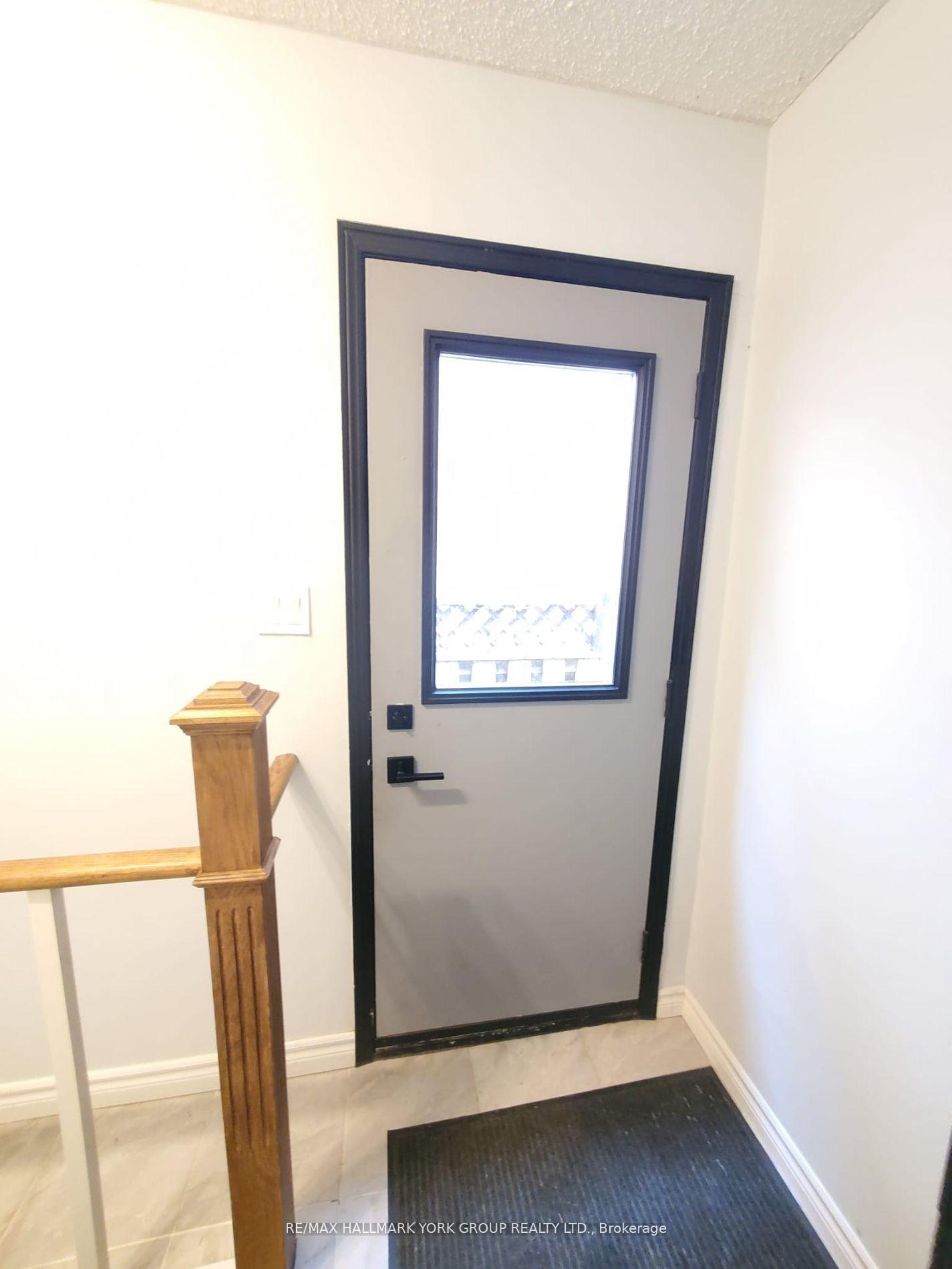 Photo 6 of Unit Bmst, 69 Moorcrest Drive, Aurora, Aurora Village — HOMEH