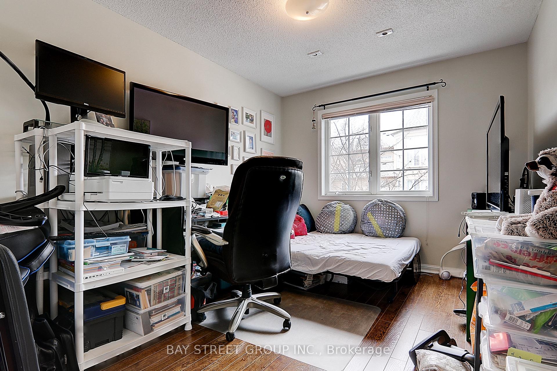 Photo 12 of Unit 8, 3 Alpen Way, Markham, Unionville — HOMEH