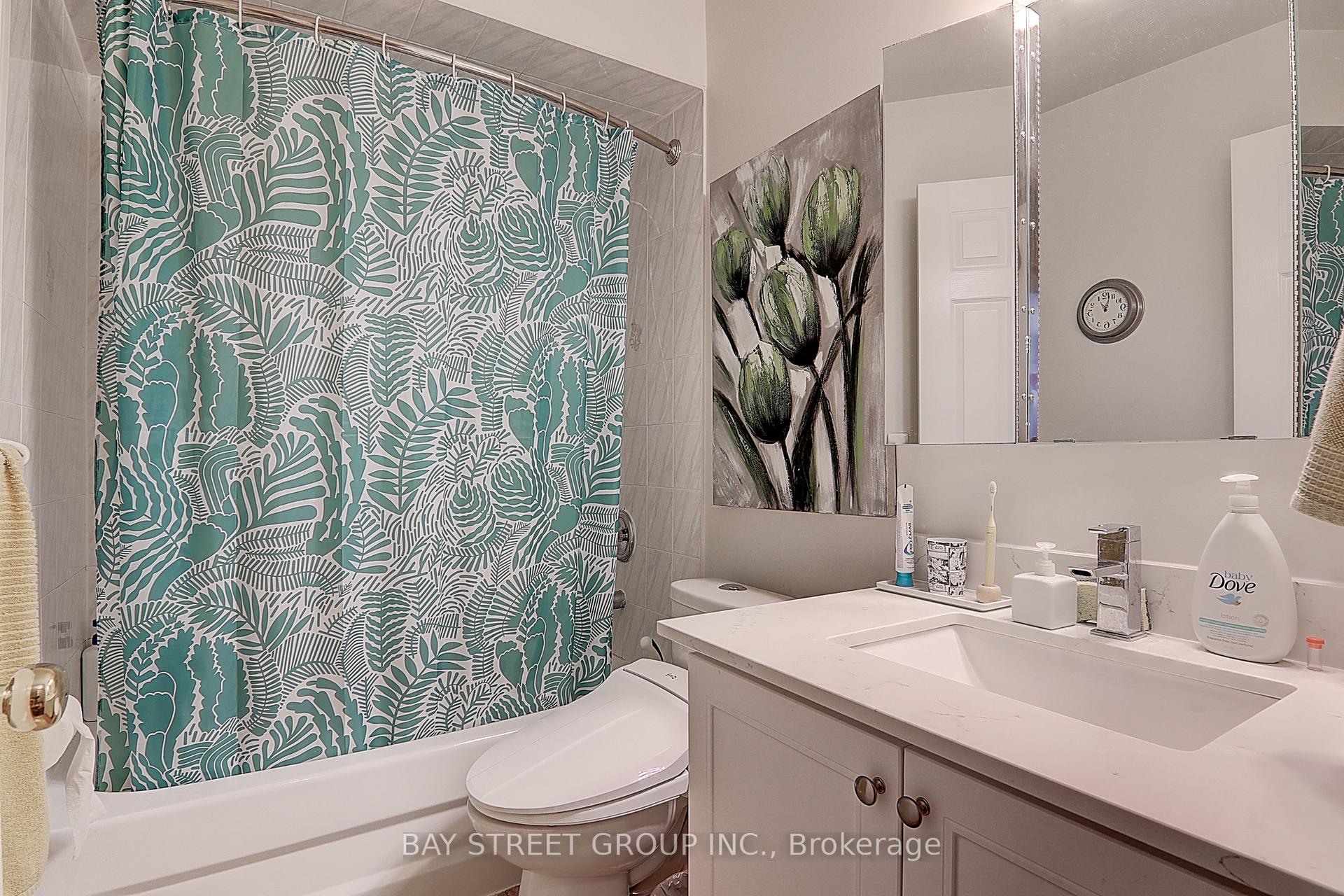 Photo 17 of Unit 8, 3 Alpen Way, Markham, Unionville — HOMEH