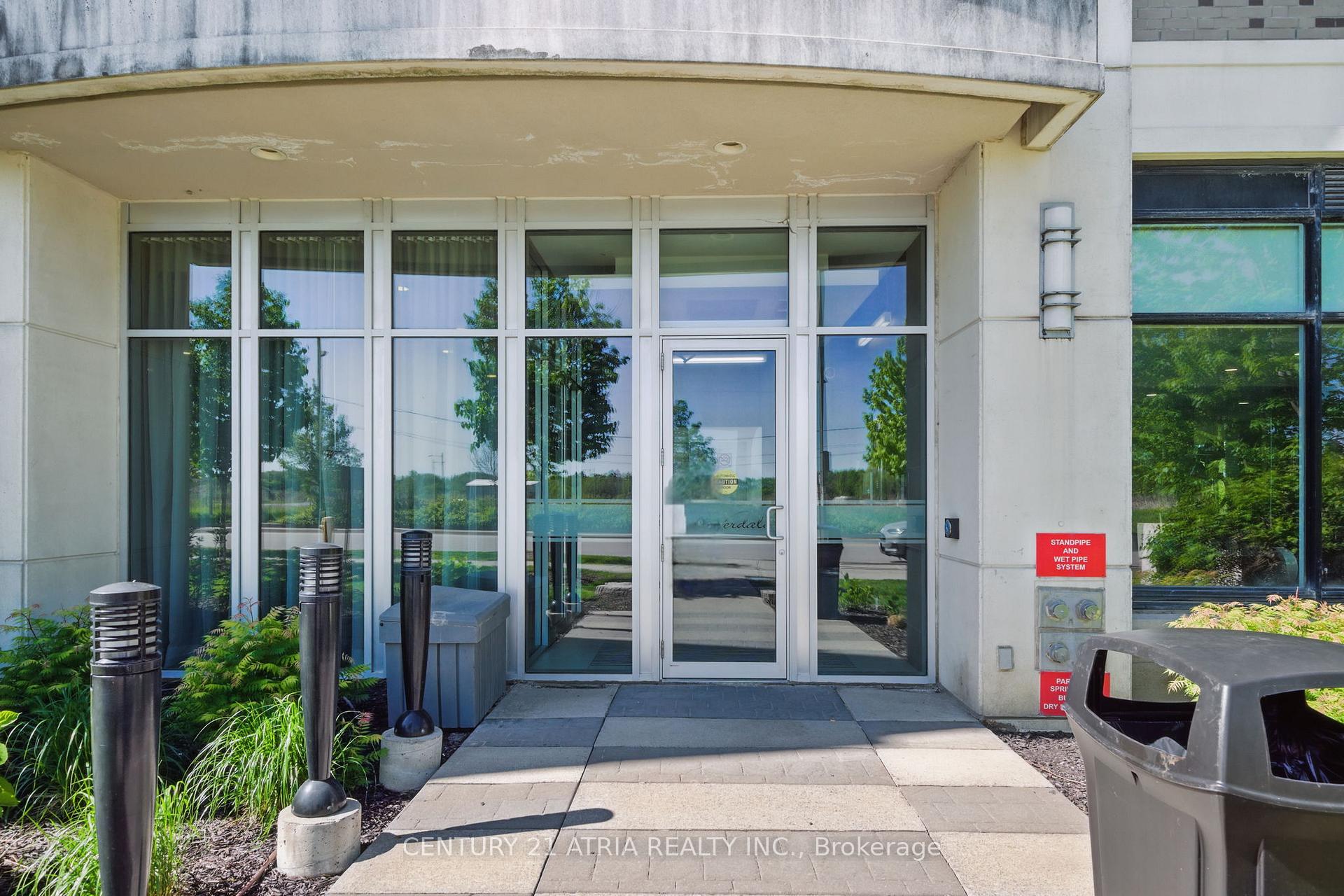 Photo 4 of Unit 502, 111 Upper duke Crescent, Markham, Unionville — HOMEH