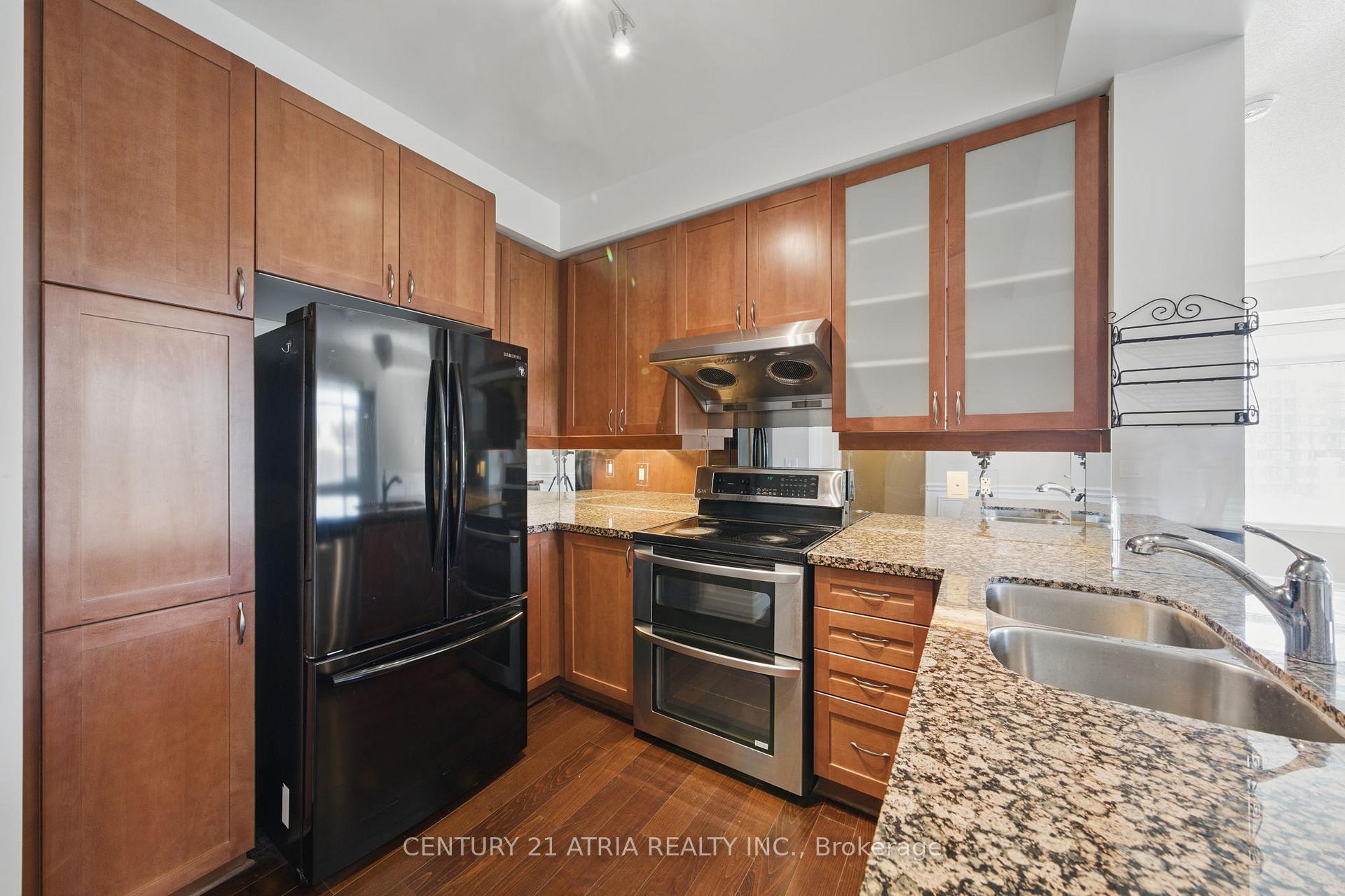 Photo 7 of Unit 502, 111 Upper duke Crescent, Markham, Unionville — HOMEH