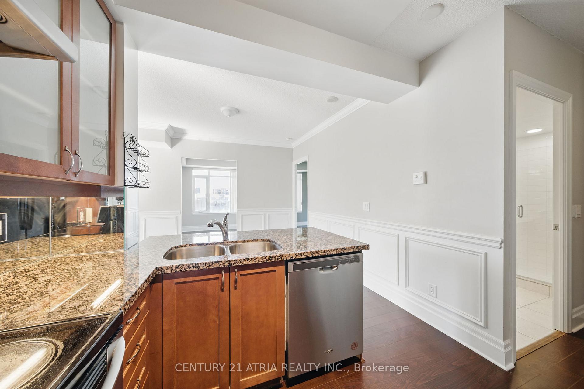 Photo 8 of Unit 502, 111 Upper duke Crescent, Markham, Unionville — HOMEH