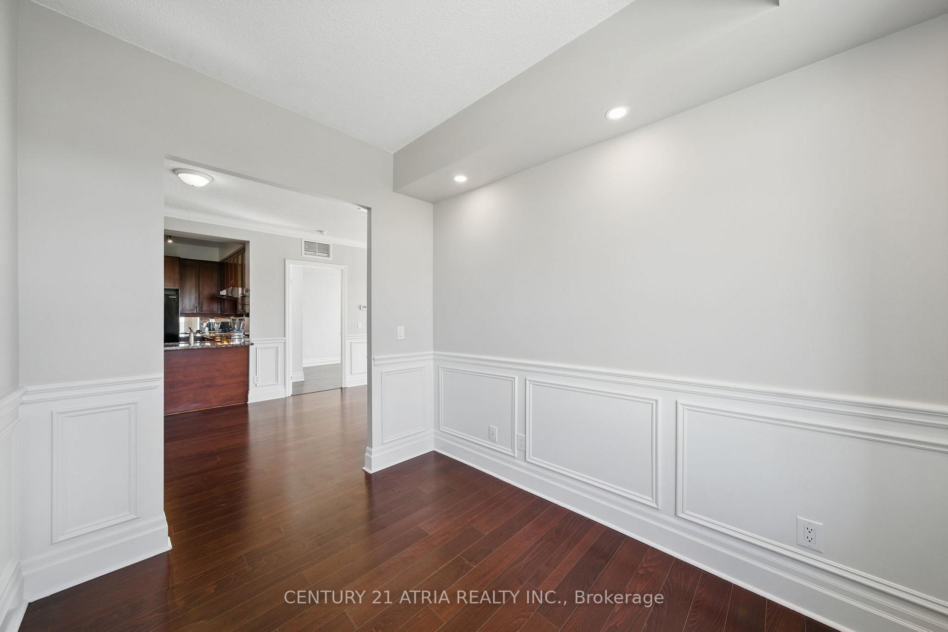 Photo 12 of Unit 502, 111 Upper duke Crescent, Markham, Unionville — HOMEH