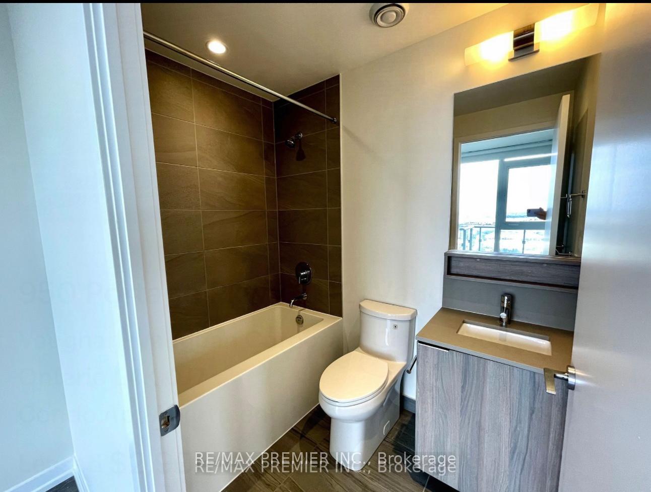 Photo 13 of Unit 3112, 950 Portage Parkway, Vaughan, Vaughan Corporate Centre — HOMEH