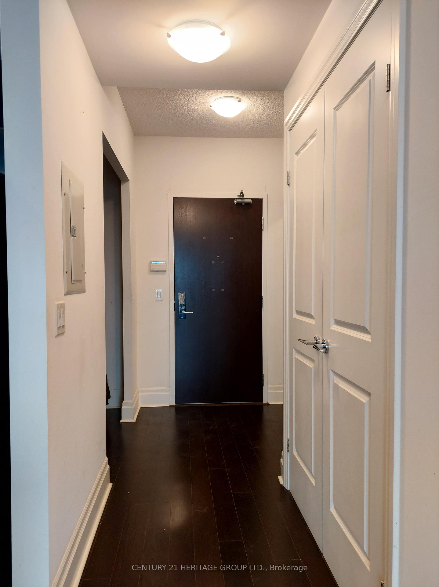 Photo 5 of Unit 309, 111 Upper Duke Crescent, Markham, Unionville — HOMEH