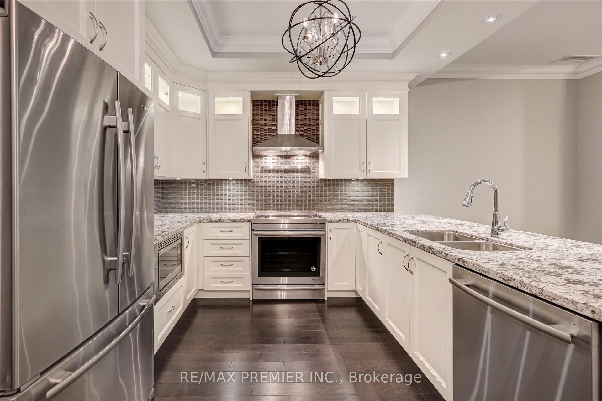 Photo 7 of Unit 111, 9909 Pine Valley Drive, Vaughan, Vellore Village — HOMEH