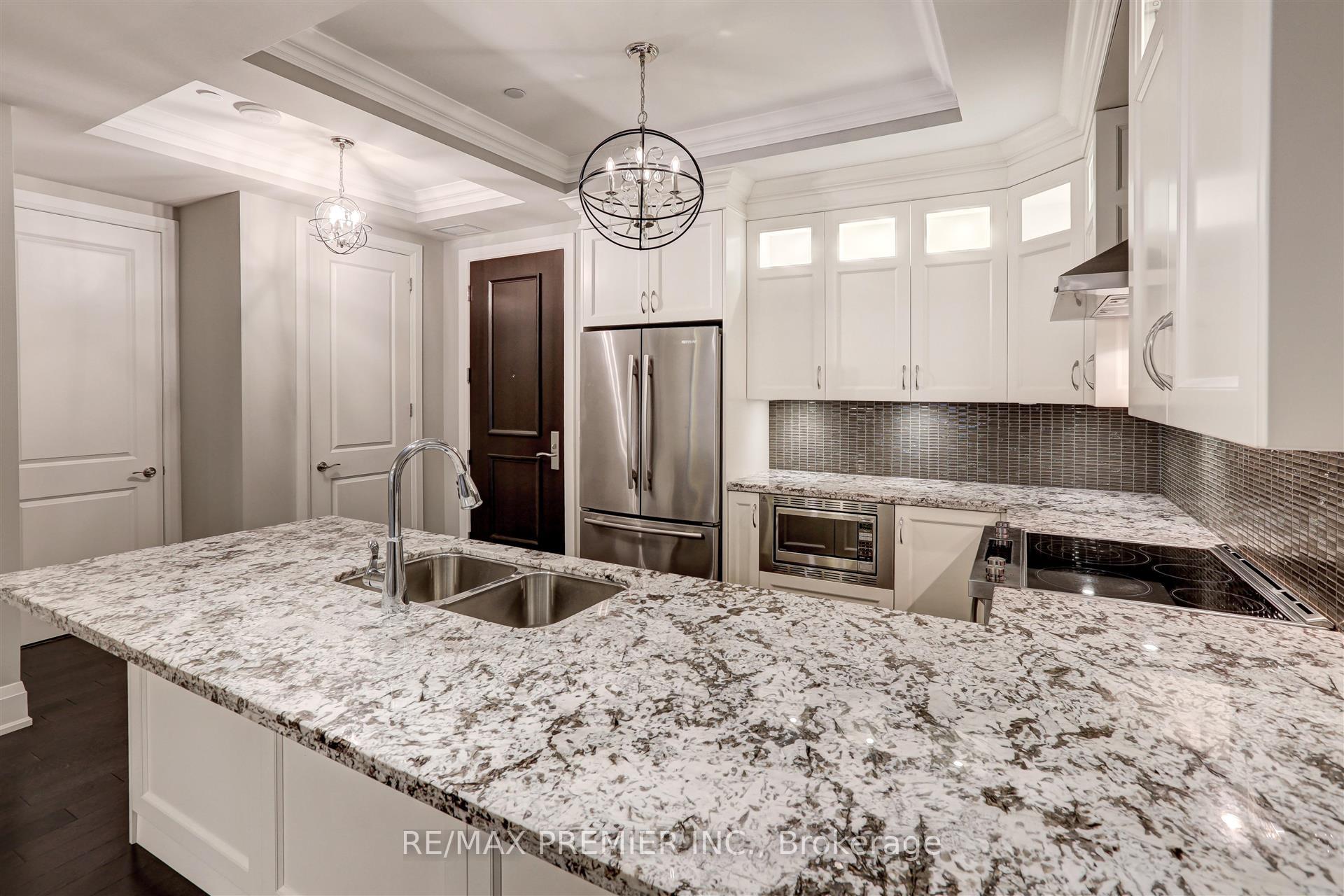 Photo 11 of Unit 111, 9909 Pine Valley Drive, Vaughan, Vellore Village — HOMEH