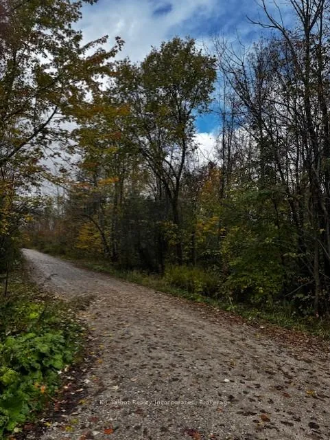 Photo 5 of 78178 Lavrangue Drive E, Central Huron, Goderich — HOMEH