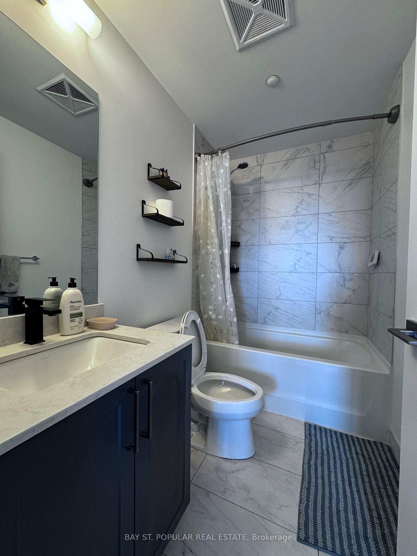 Photo 5 of Unit 512E, 278 Buchanan Drive, Markham, Unionville — HOMEH