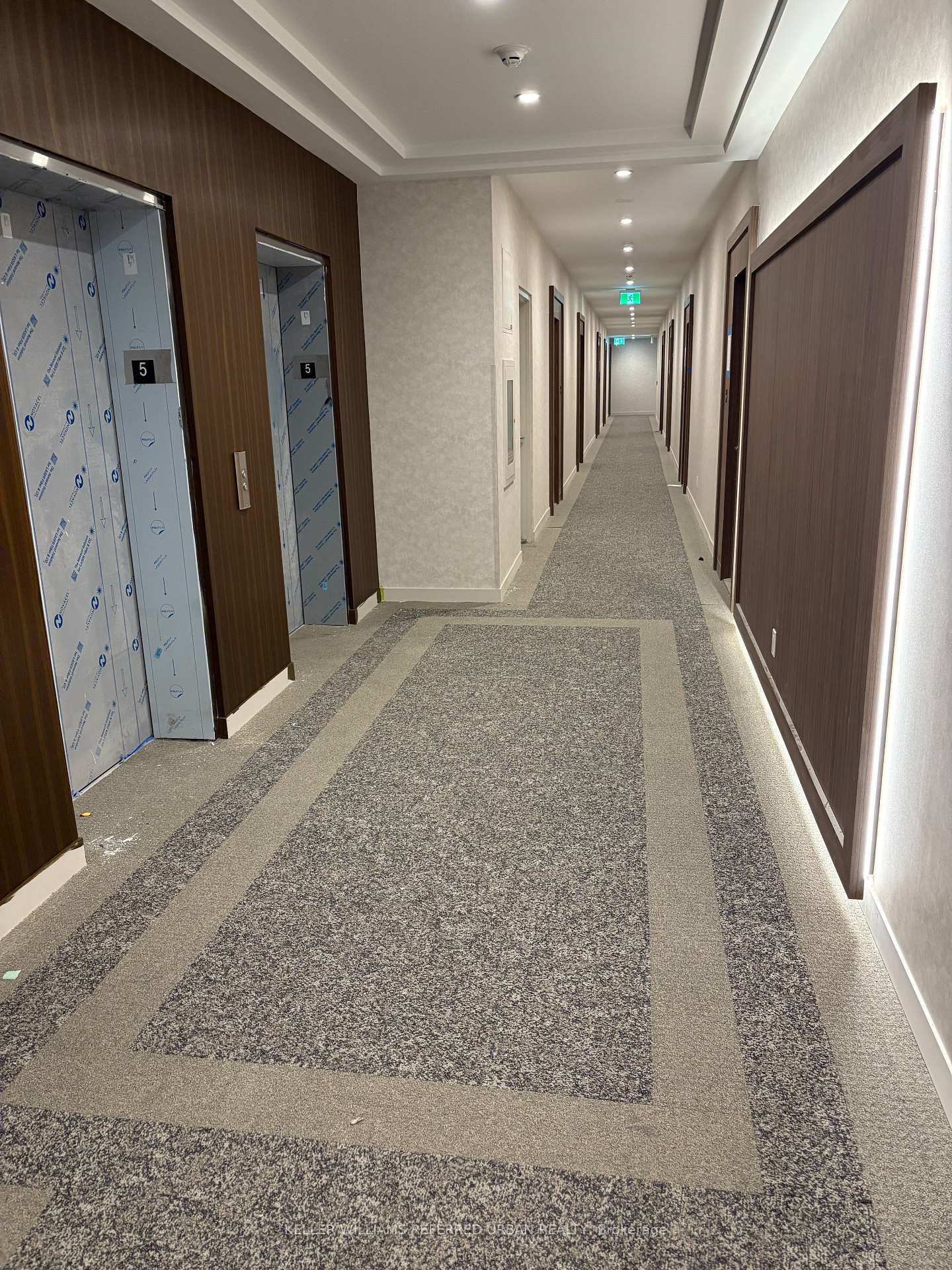 Photo 4 of Unit 513, 8188 Yonge Street S, Vaughan, Uplands — HOMEH