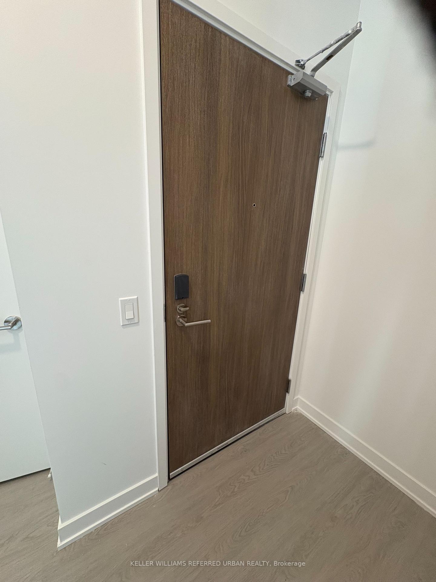 Photo 5 of Unit 513, 8188 Yonge Street S, Vaughan, Uplands — HOMEH
