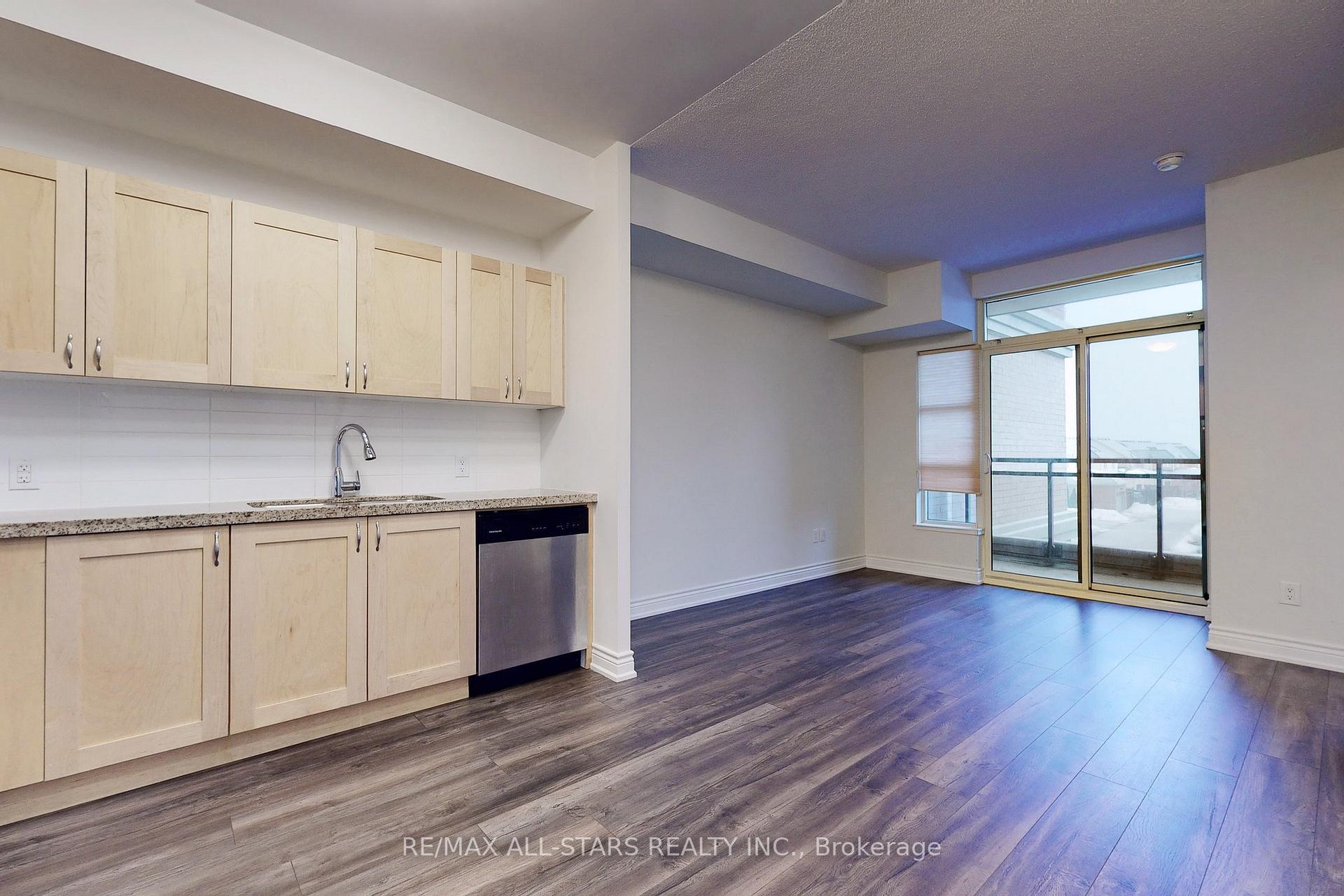 Photo 3 of Unit 218, 540 Bur Oak Avenue, Markham, Berczy — HOMEH