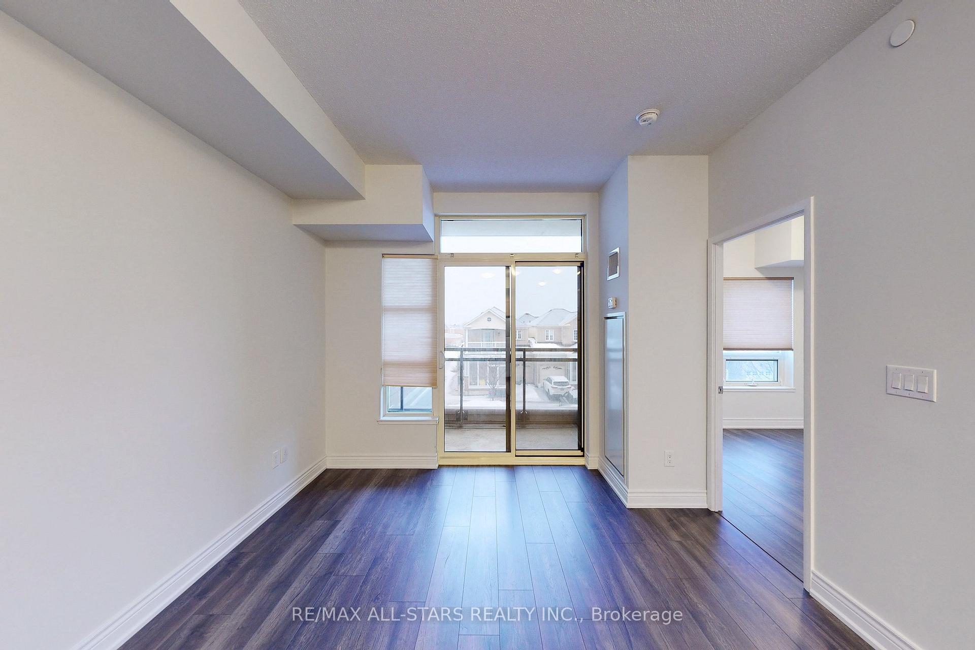 Photo 4 of Unit 218, 540 Bur Oak Avenue, Markham, Berczy — HOMEH