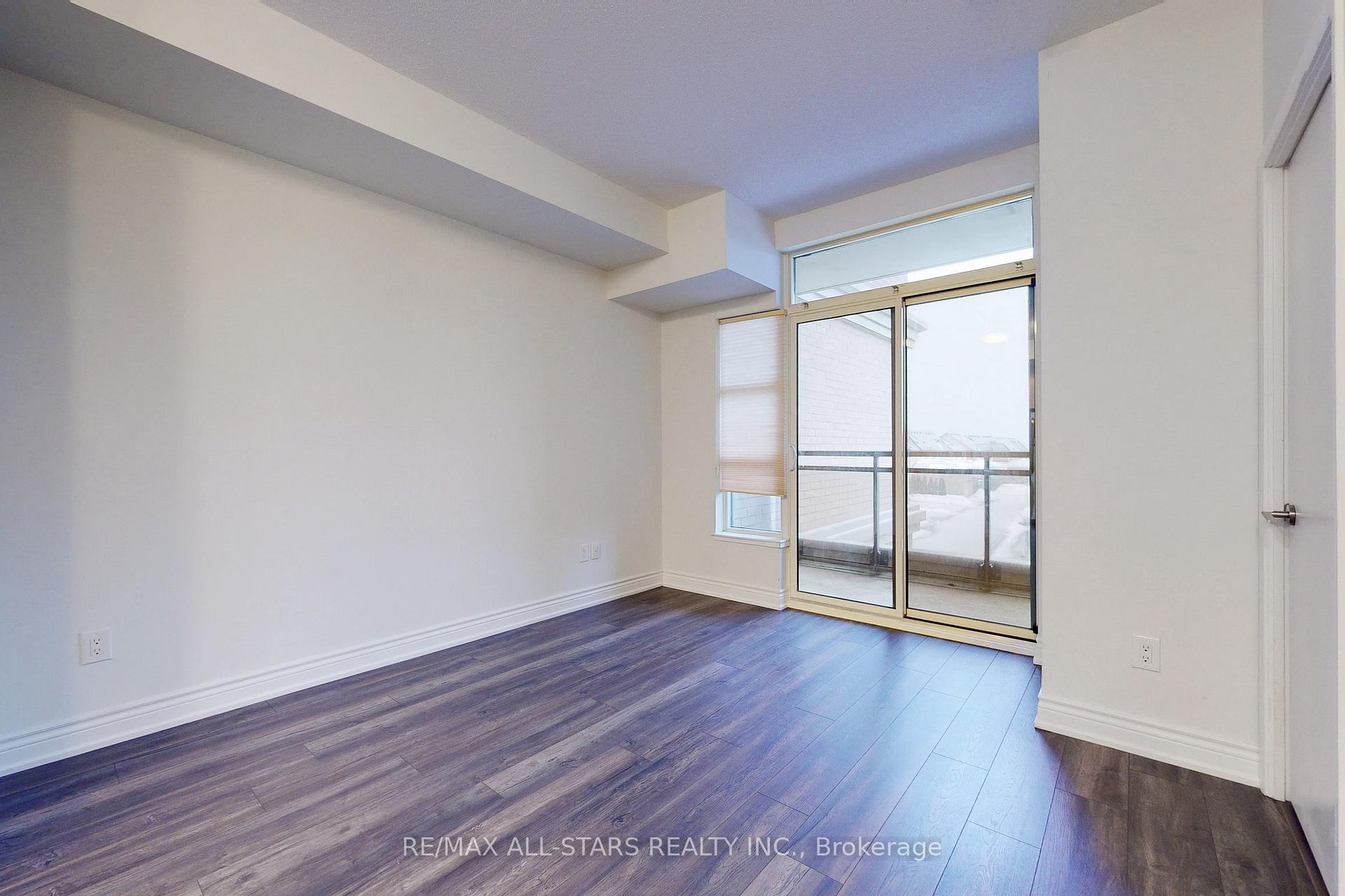 Photo 6 of Unit 218, 540 Bur Oak Avenue, Markham, Berczy — HOMEH