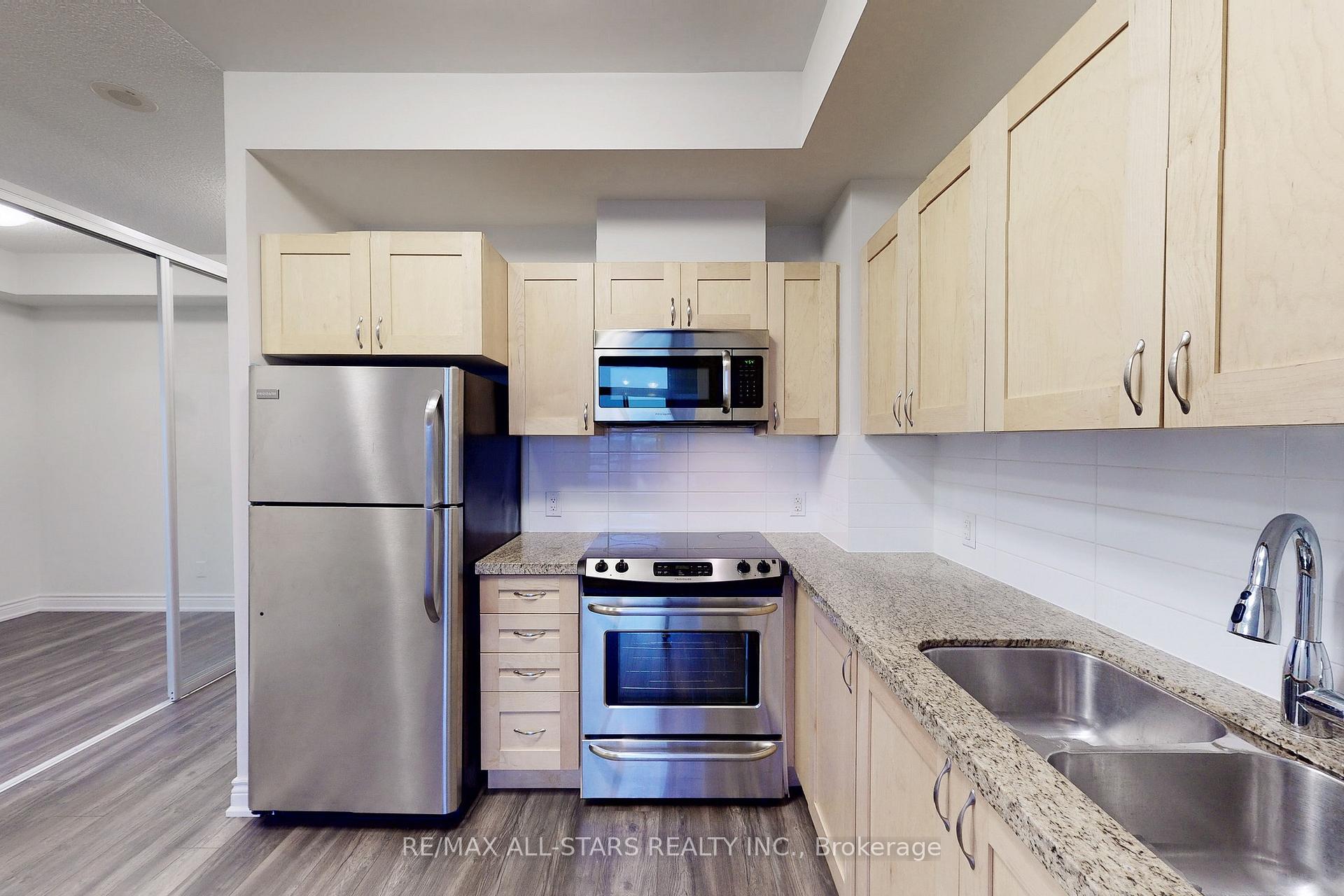 Photo 7 of Unit 218, 540 Bur Oak Avenue, Markham, Berczy — HOMEH