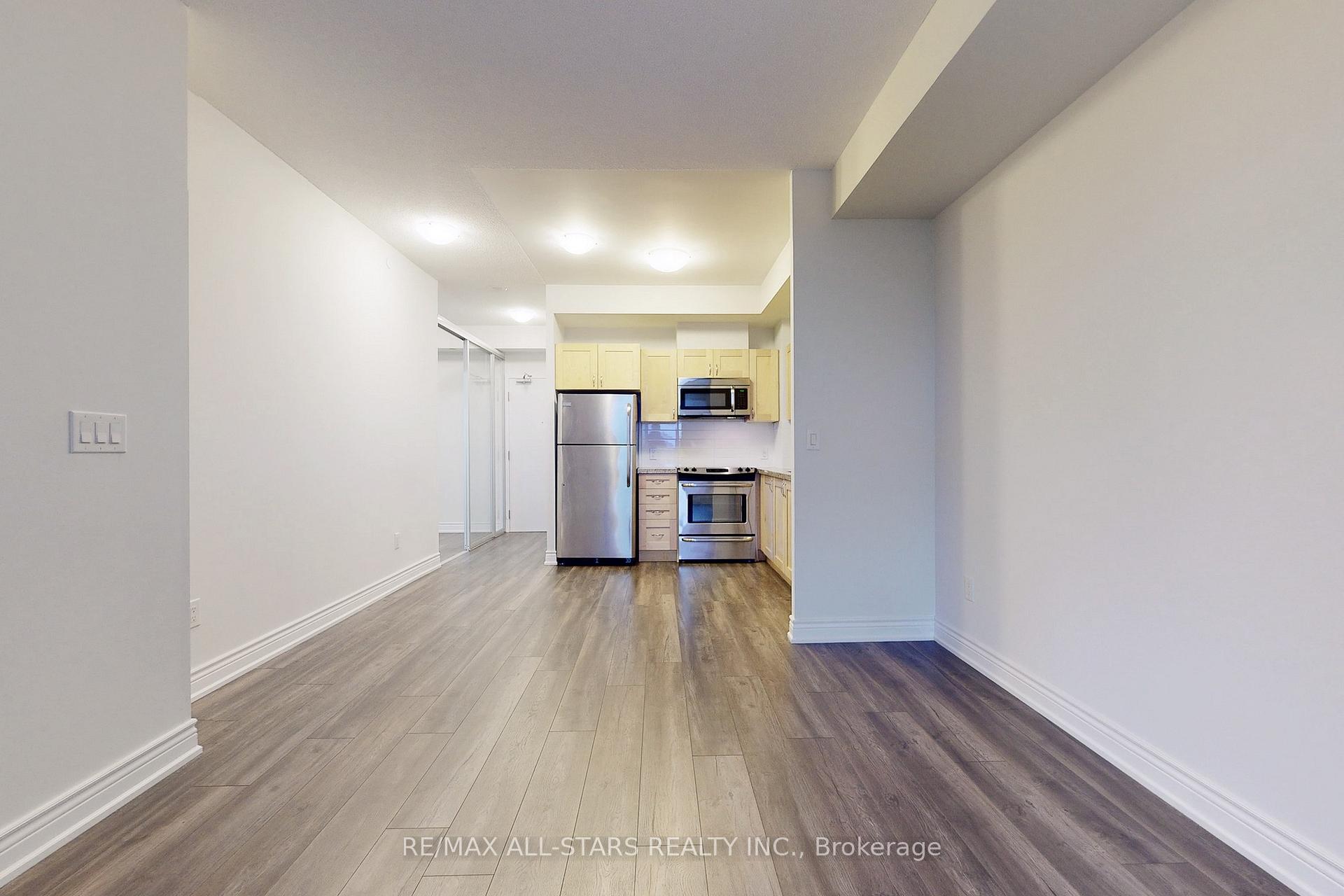 Photo 15 of Unit 218, 540 Bur Oak Avenue, Markham, Berczy — HOMEH