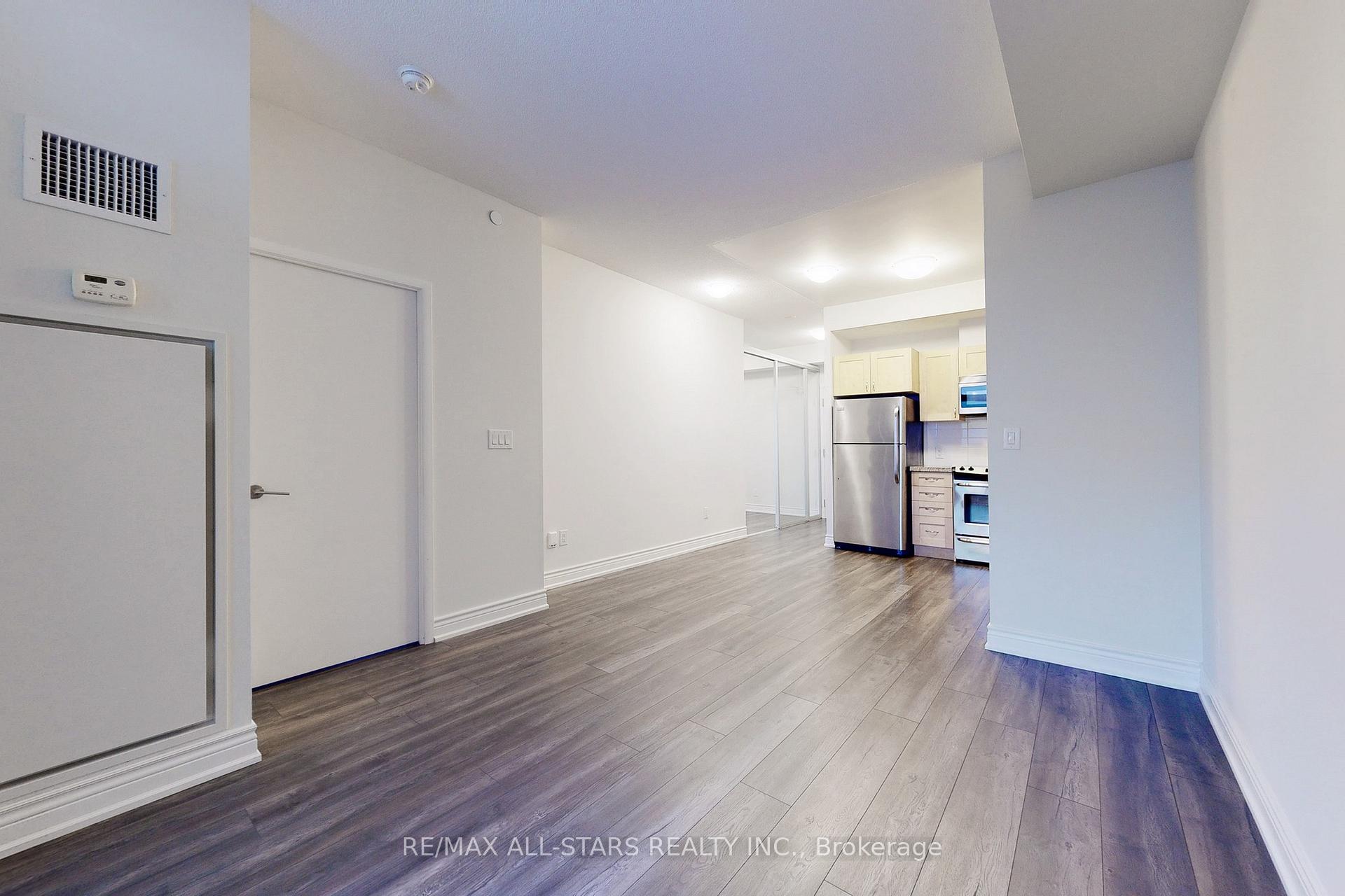 Photo 16 of Unit 218, 540 Bur Oak Avenue, Markham, Berczy — HOMEH